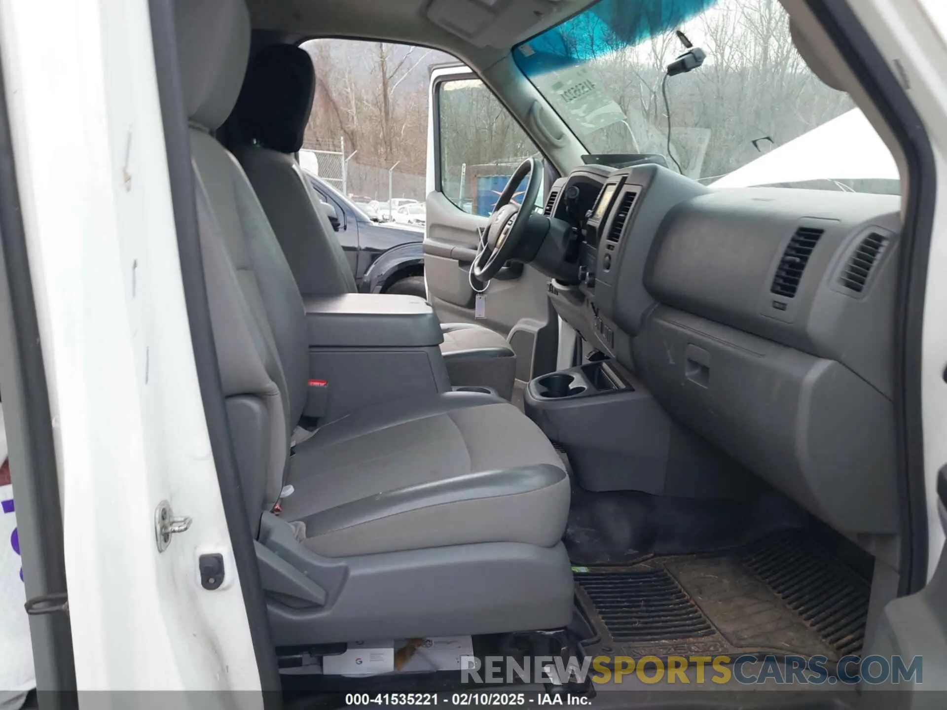 5 fotografías del automóvil dañado 1N6BF0KY2LN810888 NISSAN NV CARGO NV2500 HD 2020