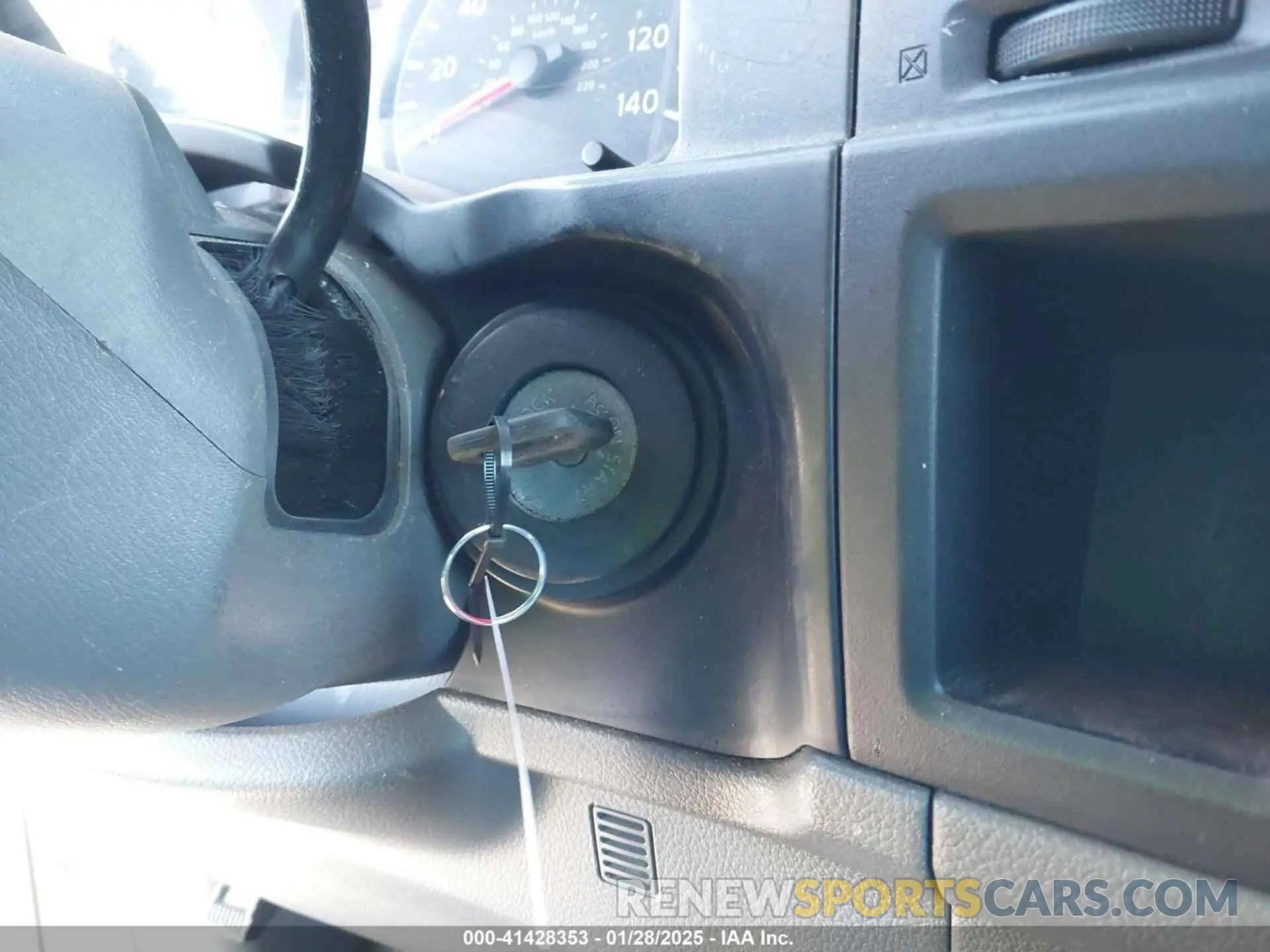 11 fotografías del automóvil dañado 1N6BF0LY2LN804118 NISSAN NV CARGO NV2500 HD 2020