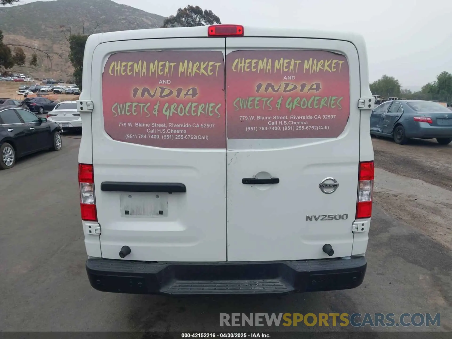16 fotografías del automóvil dañado 1N6BF0KYXMN805682 NISSAN NV CARGO NV2500 HD 2021