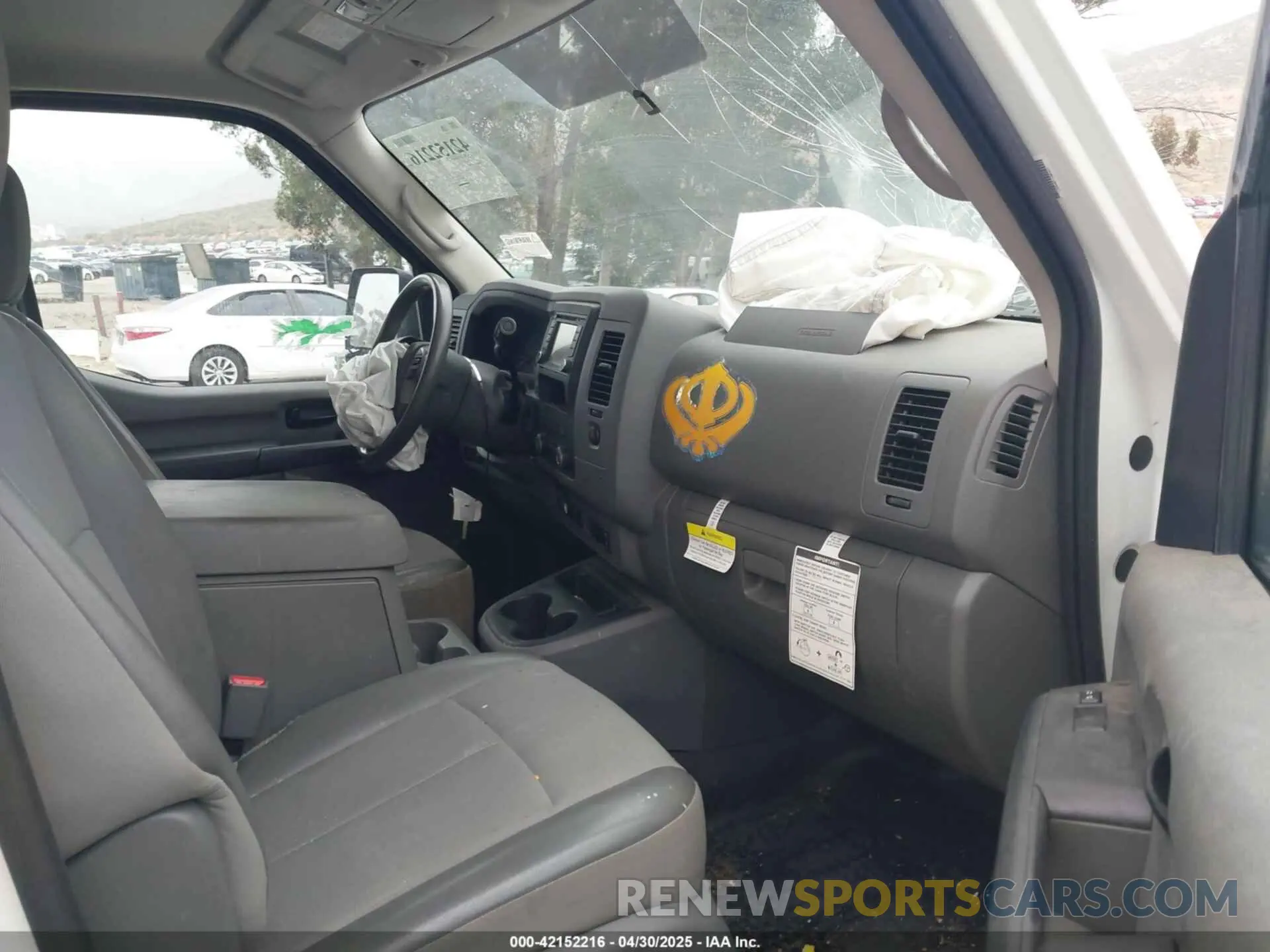 5 fotografías del automóvil dañado 1N6BF0KYXMN805682 NISSAN NV CARGO NV2500 HD 2021