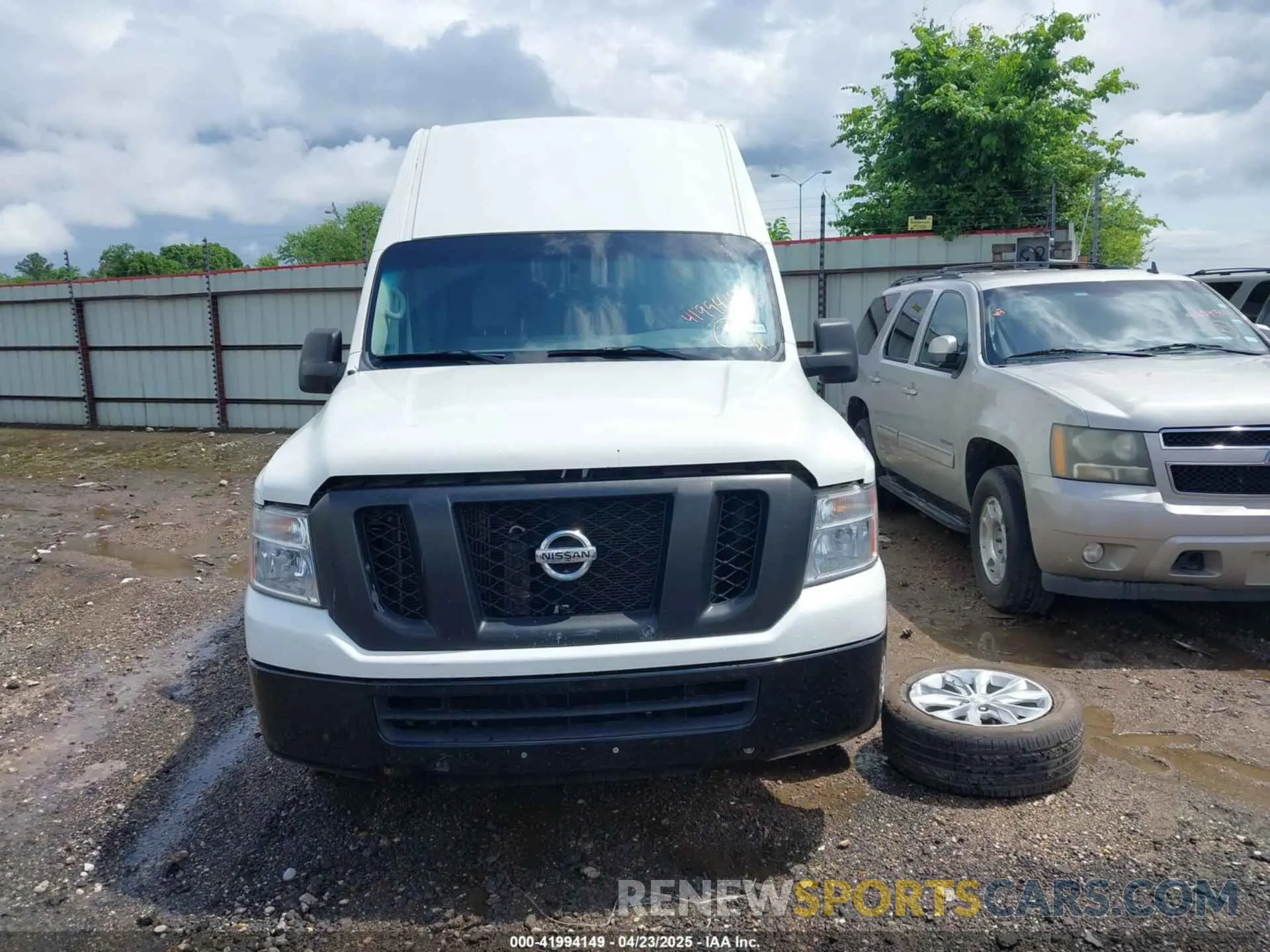 12 fotografías del automóvil dañado 1N6BF0LY9MN808457 NISSAN NV CARGO NV2500 HD 2021