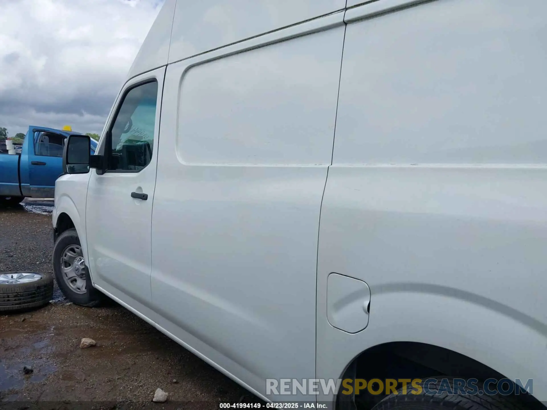 14 fotografías del automóvil dañado 1N6BF0LY9MN808457 NISSAN NV CARGO NV2500 HD 2021