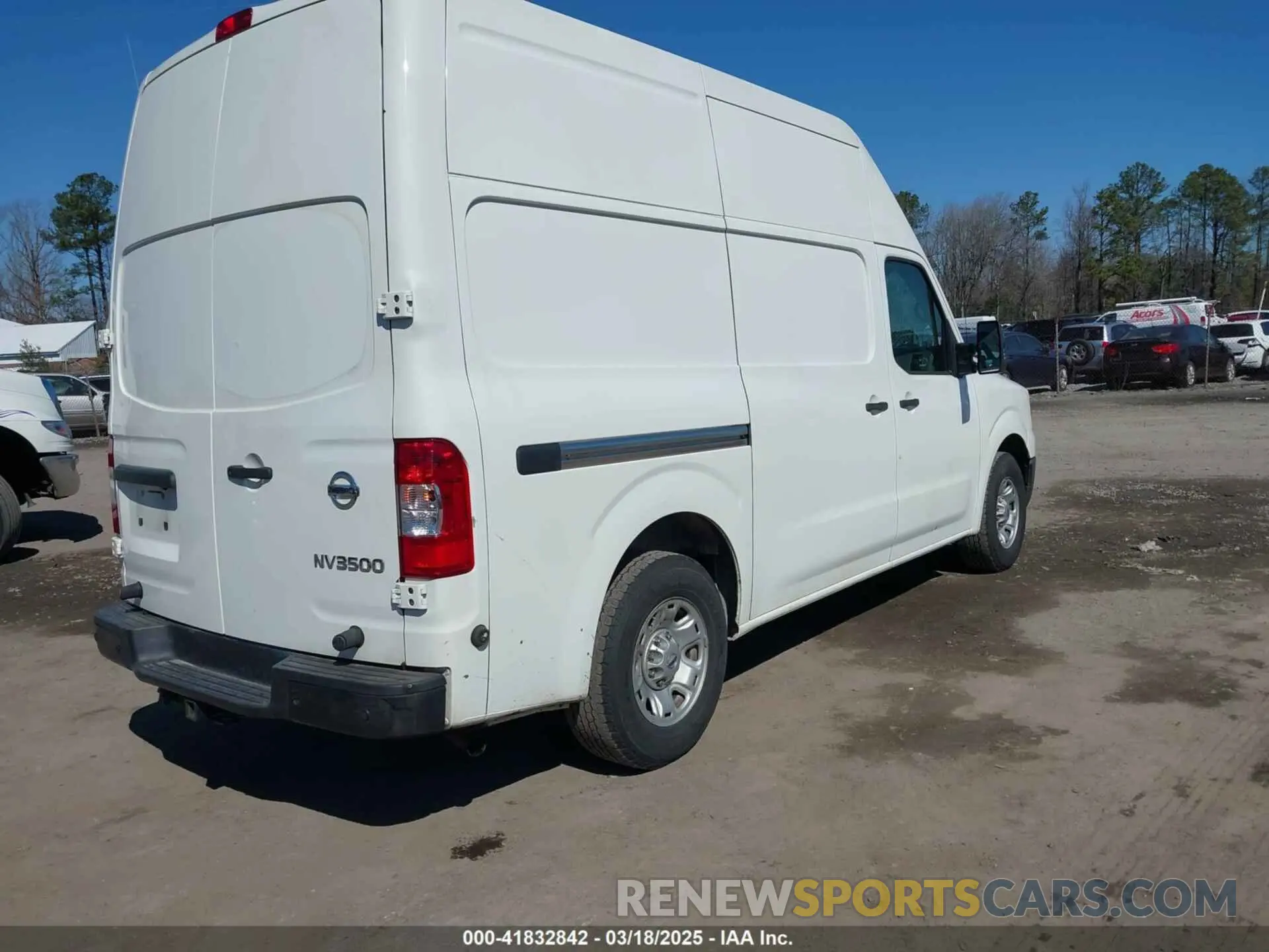 4 fotografías del automóvil dañado 1N6AF0LY4LN803404 NISSAN NV CARGO NV3500 HD 2020