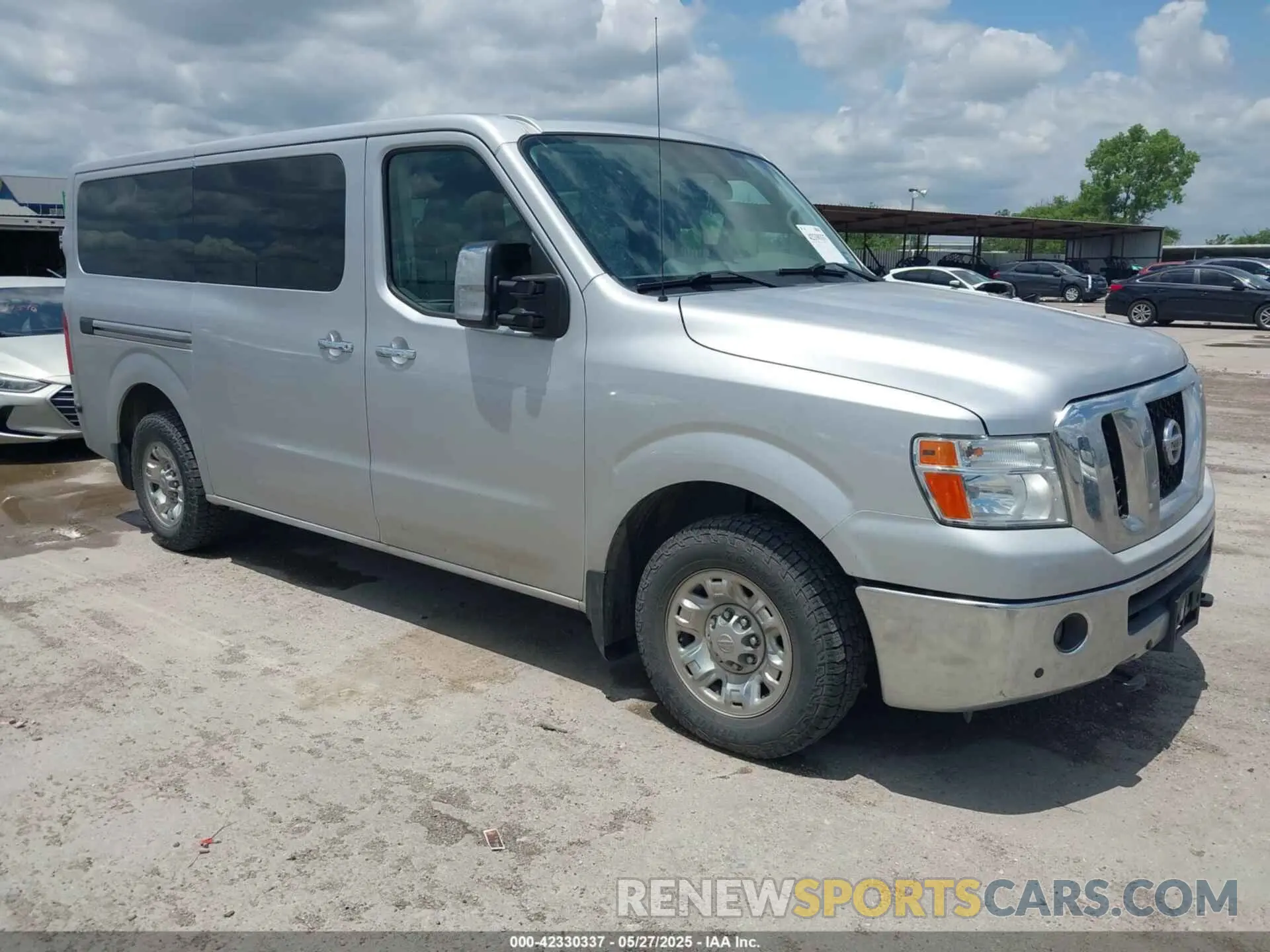 1 fotografías del automóvil dañado 5BZAF0AA2KN852771 NISSAN NV PASSENGER NV3500 HD 2019