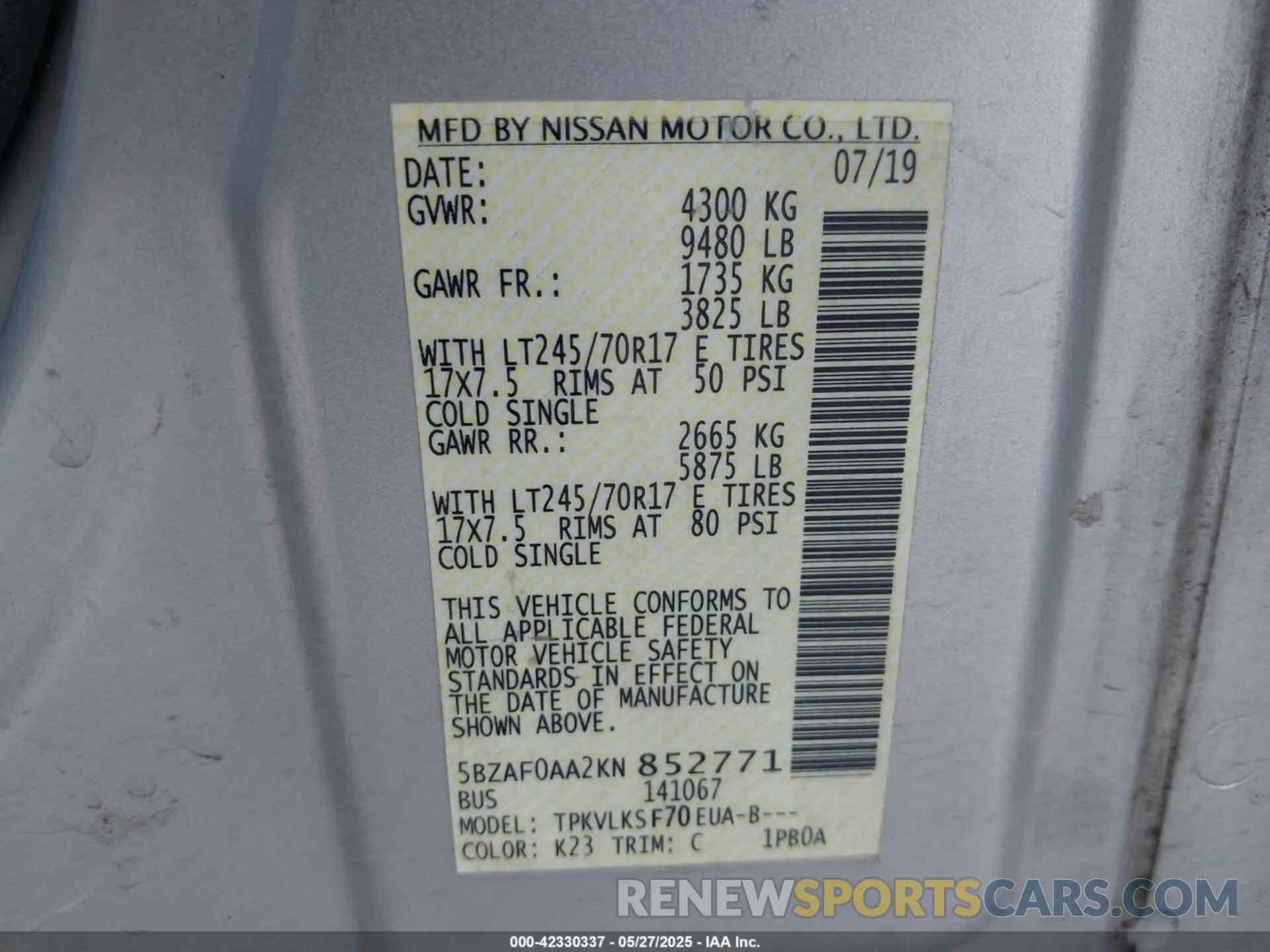 9 fotografías del automóvil dañado 5BZAF0AA2KN852771 NISSAN NV PASSENGER NV3500 HD 2019