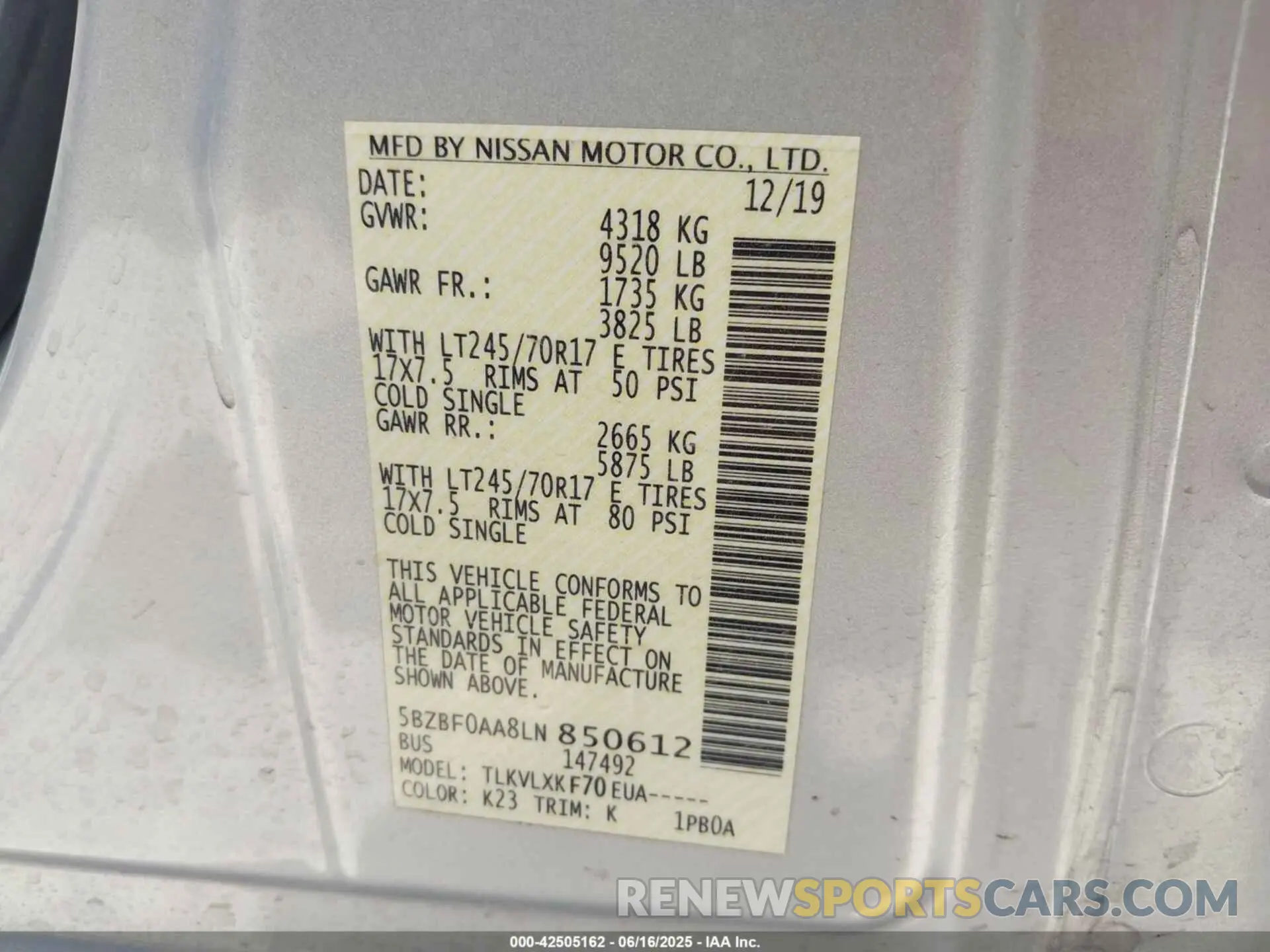 9 fotografías del automóvil dañado 5BZBF0AA8LN850612 NISSAN NV PASSENGER NV3500 HD 2020