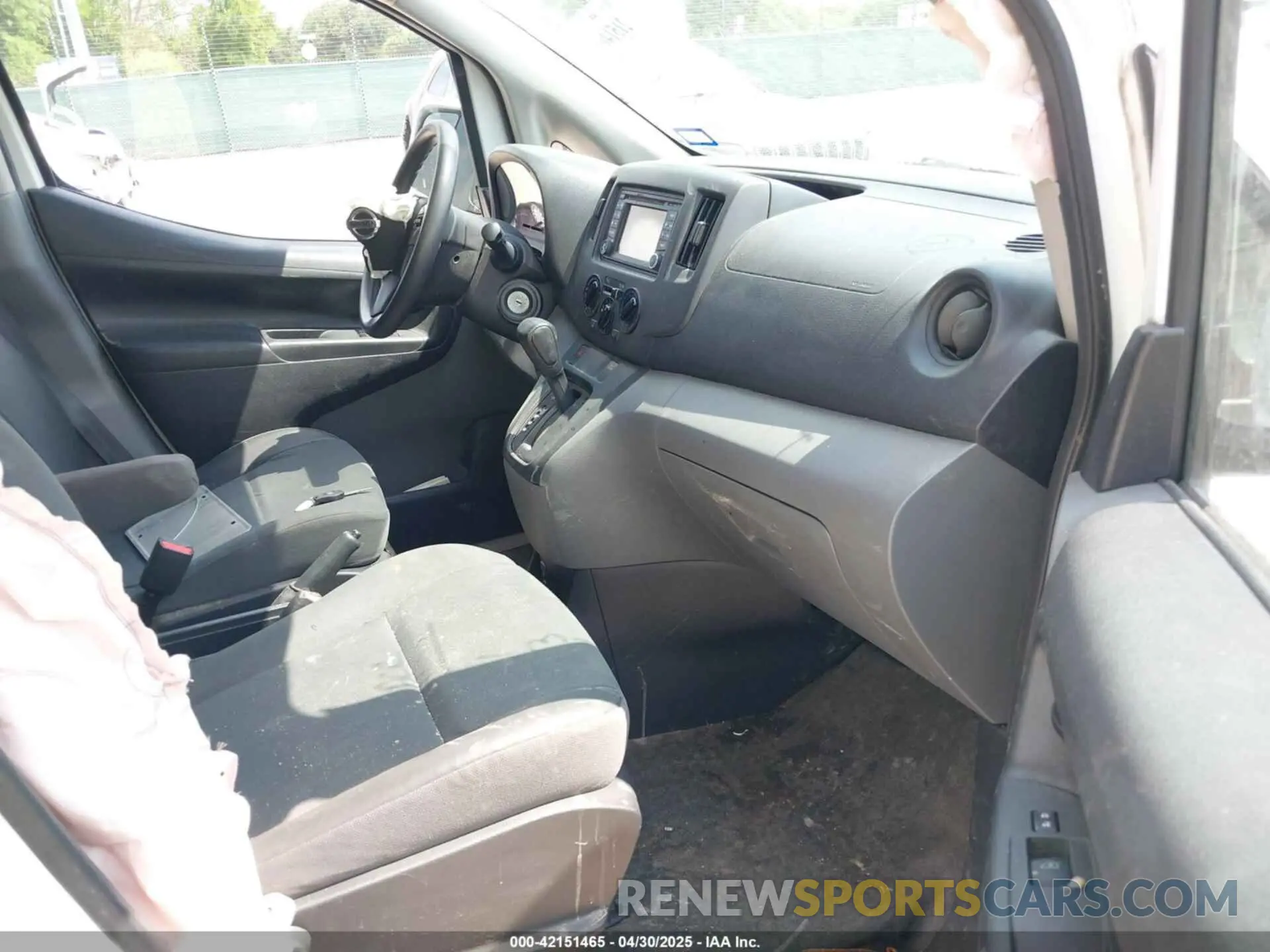 5 fotografías del automóvil dañado 3N6CM0KN1KK691705 NISSAN NV200 2019