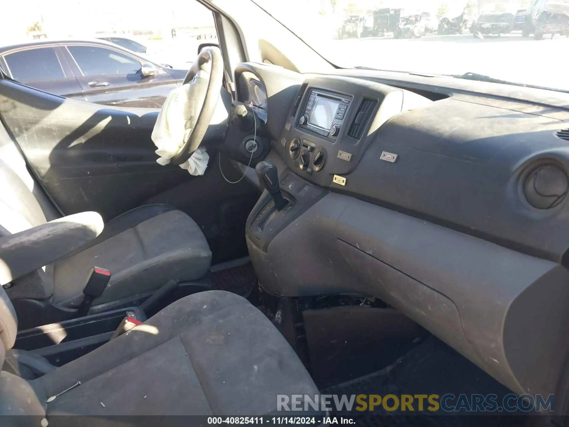 5 fotografías del automóvil dañado 3N6CM0KN1KK693549 NISSAN NV200 2019