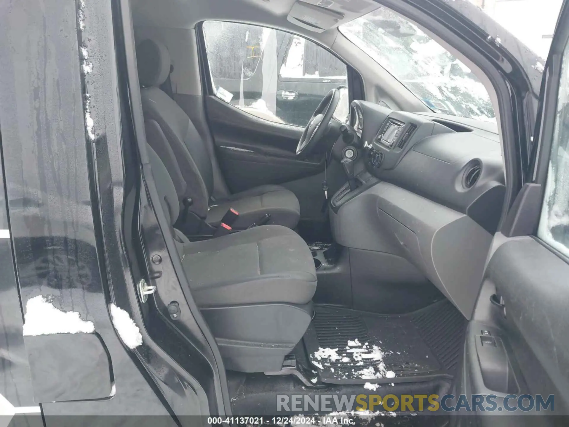 5 fotografías del automóvil dañado 3N6CM0KN2KK690577 NISSAN NV200 2019