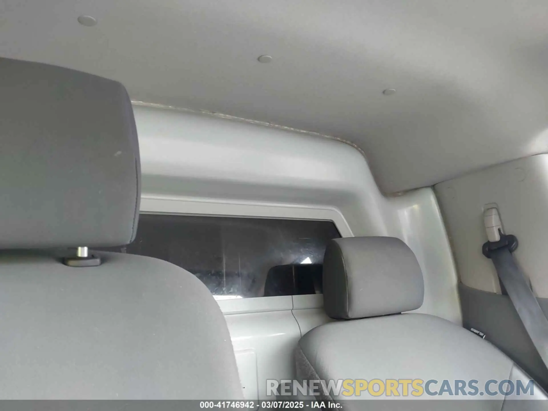 8 fotografías del automóvil dañado 3N6CM0KN2KK700069 NISSAN NV200 2019