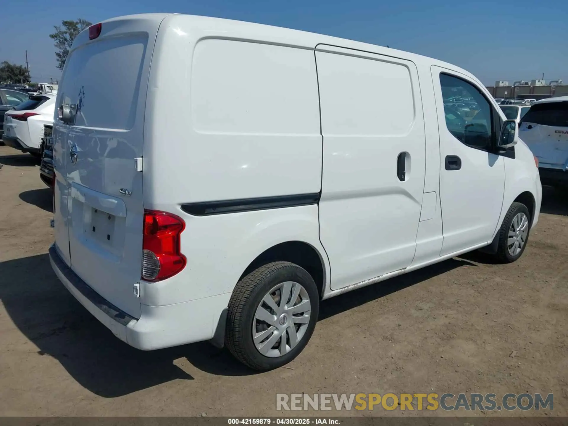 4 fotografías del automóvil dañado 3N6CM0KN2KK703179 NISSAN NV200 2019