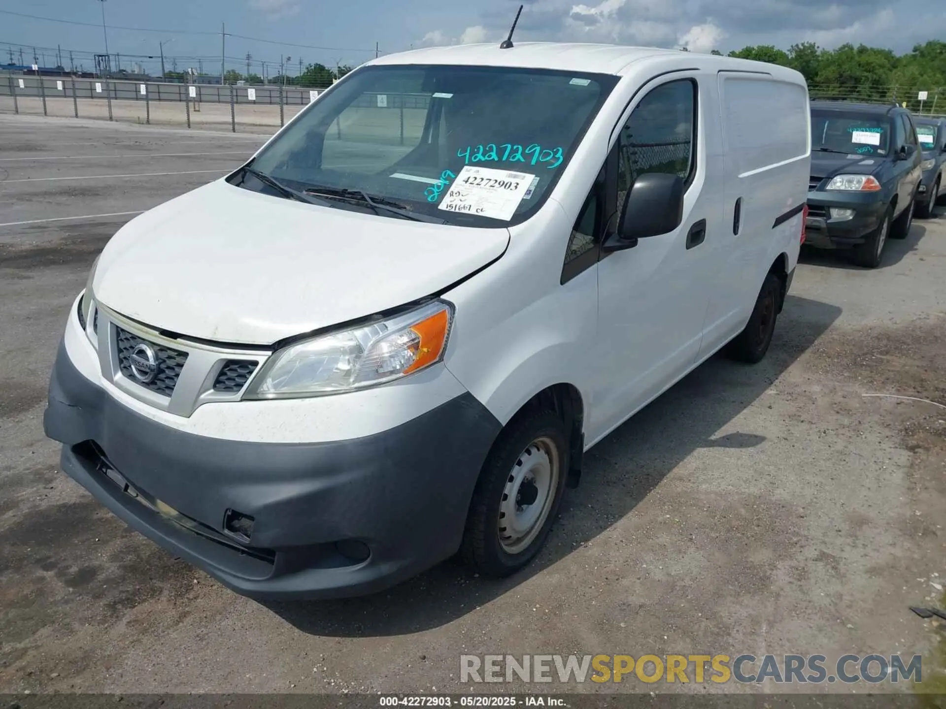 2 fotografías del automóvil dañado 3N6CM0KN5KK695904 NISSAN NV200 2019