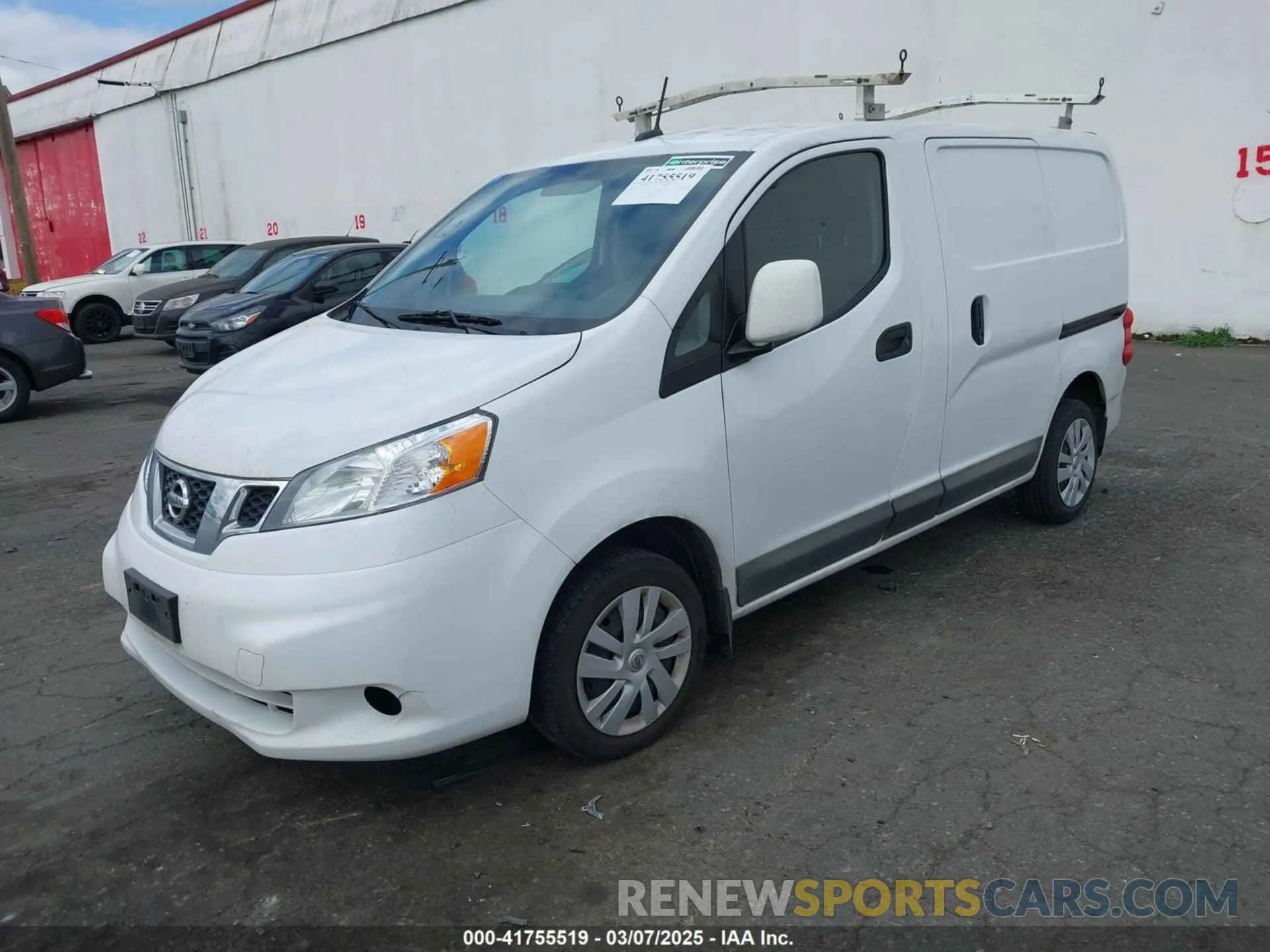 2 fotografías del automóvil dañado 3N6CM0KN6KK691375 NISSAN NV200 2019