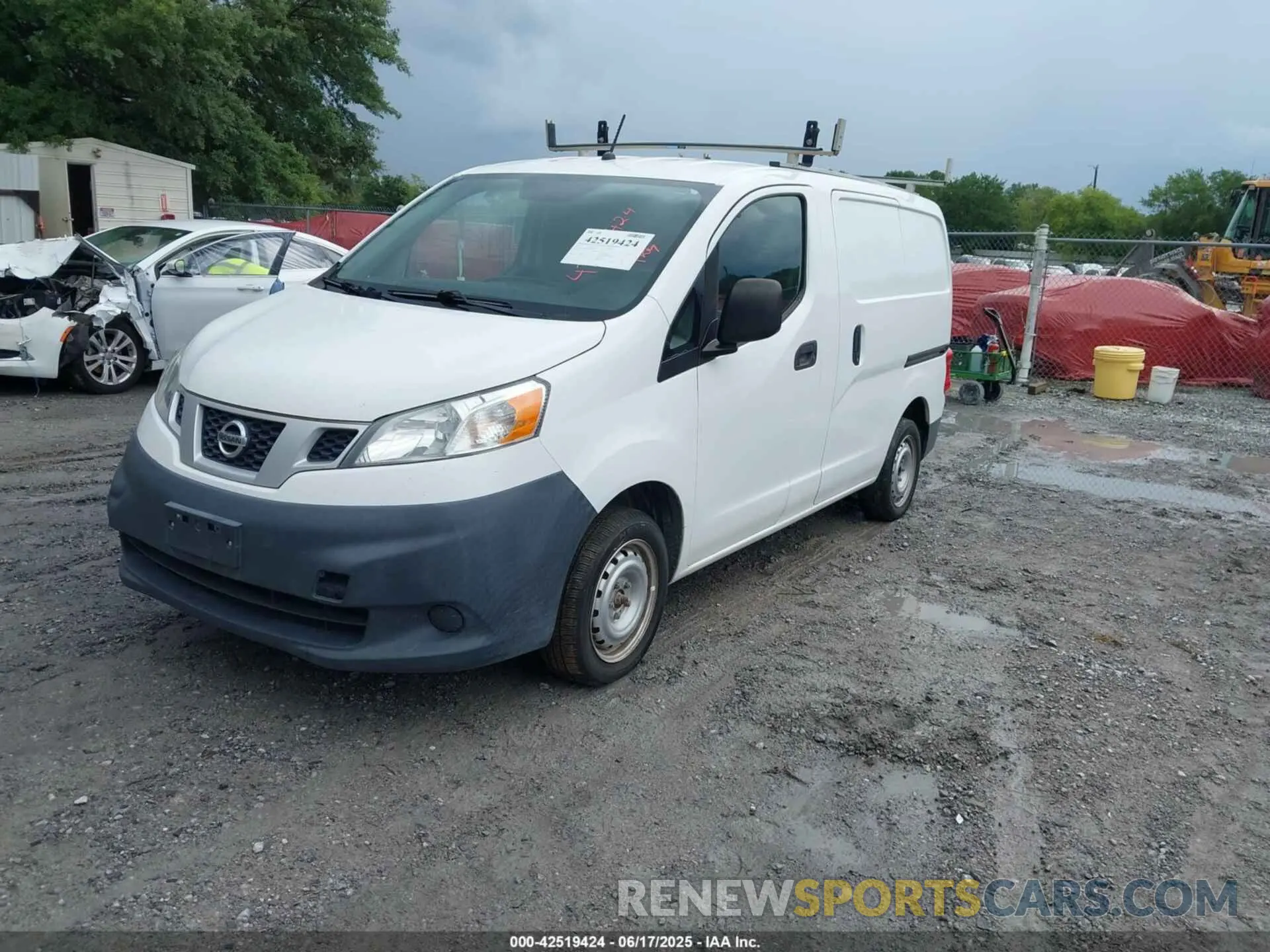 2 fotografías del automóvil dañado 3N6CM0KN8KK698828 NISSAN NV200 2019