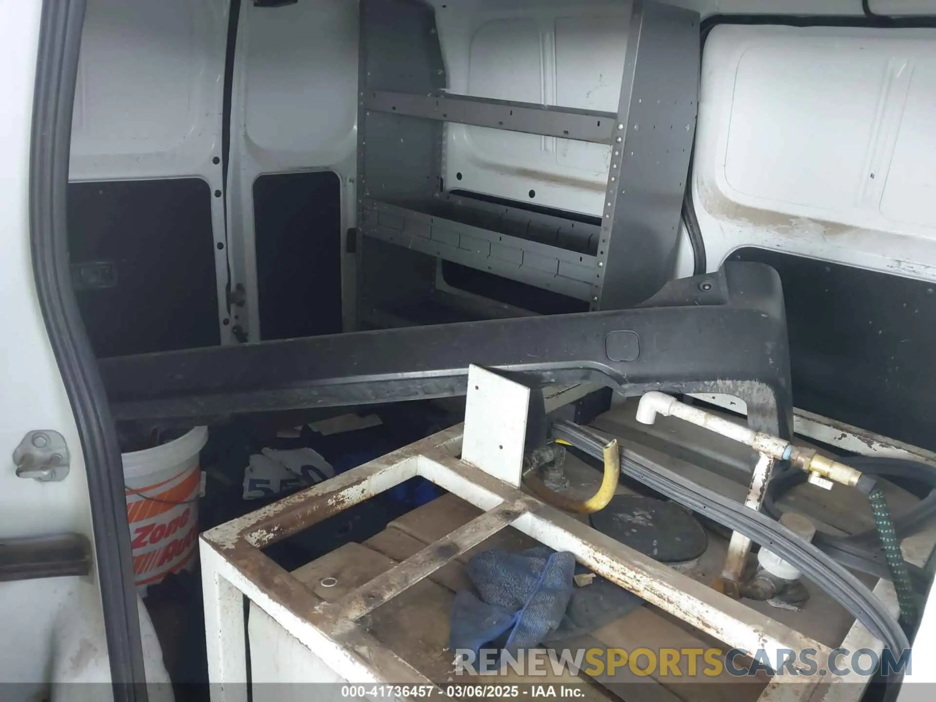 8 fotografías del automóvil dañado 3N6CM0KN9KK705835 NISSAN NV200 2019