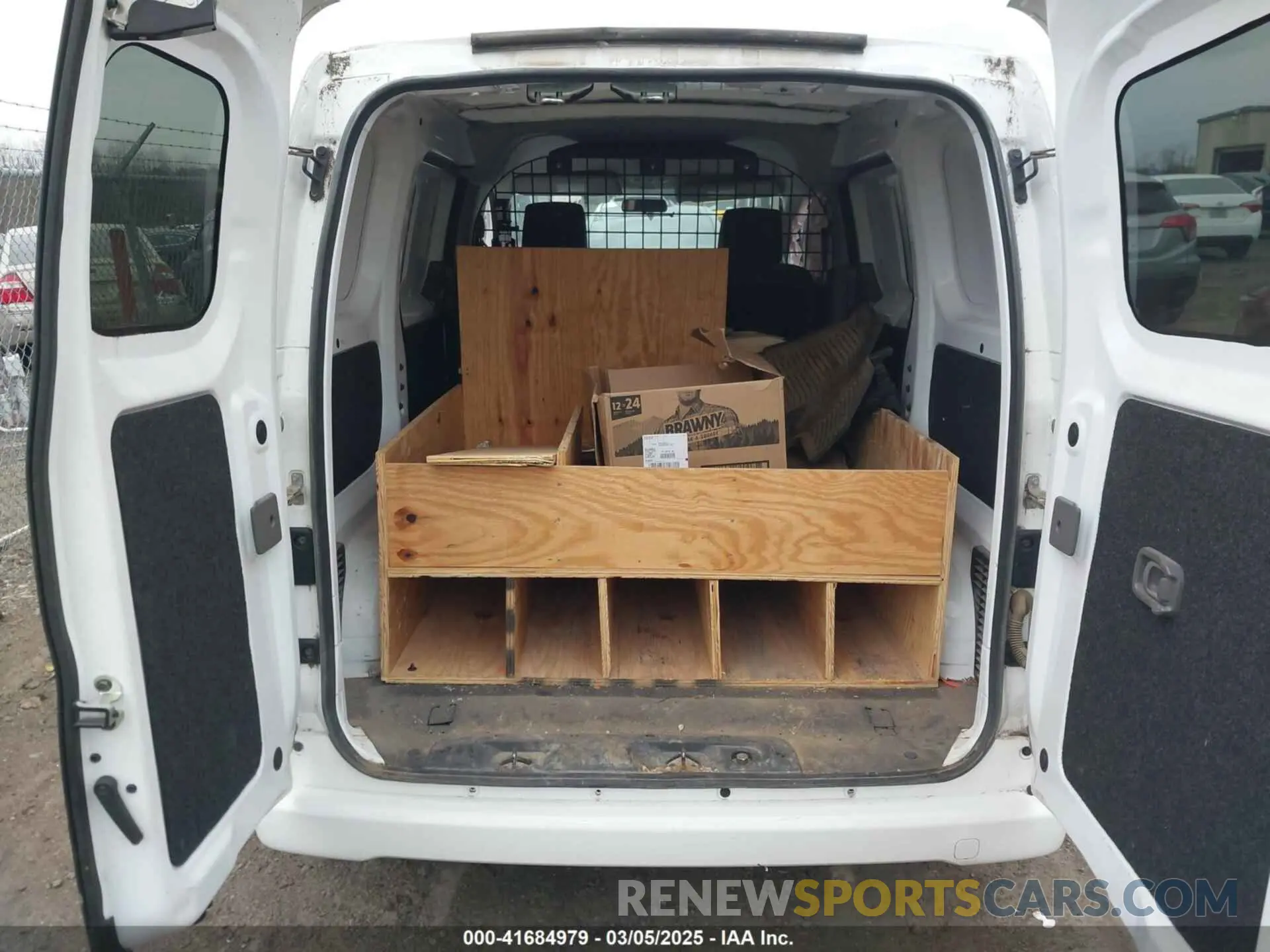 8 fotografías del automóvil dañado 3N6CM0KN9KK706662 NISSAN NV200 2019