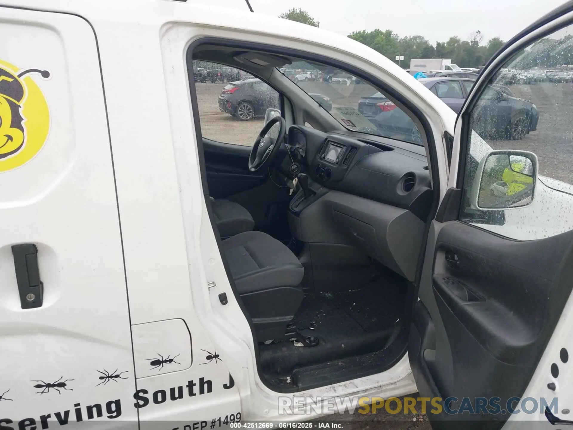 5 fotografías del automóvil dañado 3N6CM0KNXKK698510 NISSAN NV200 2019
