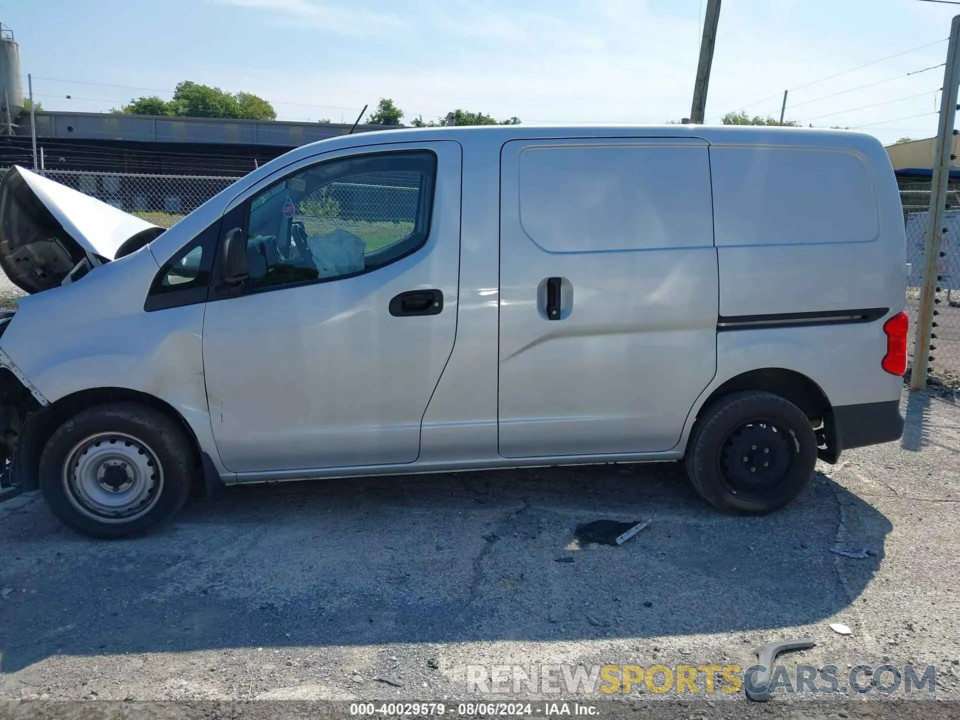 14 fotografías del automóvil dañado 3N6CM0KNXKK699172 NISSAN NV200 2019