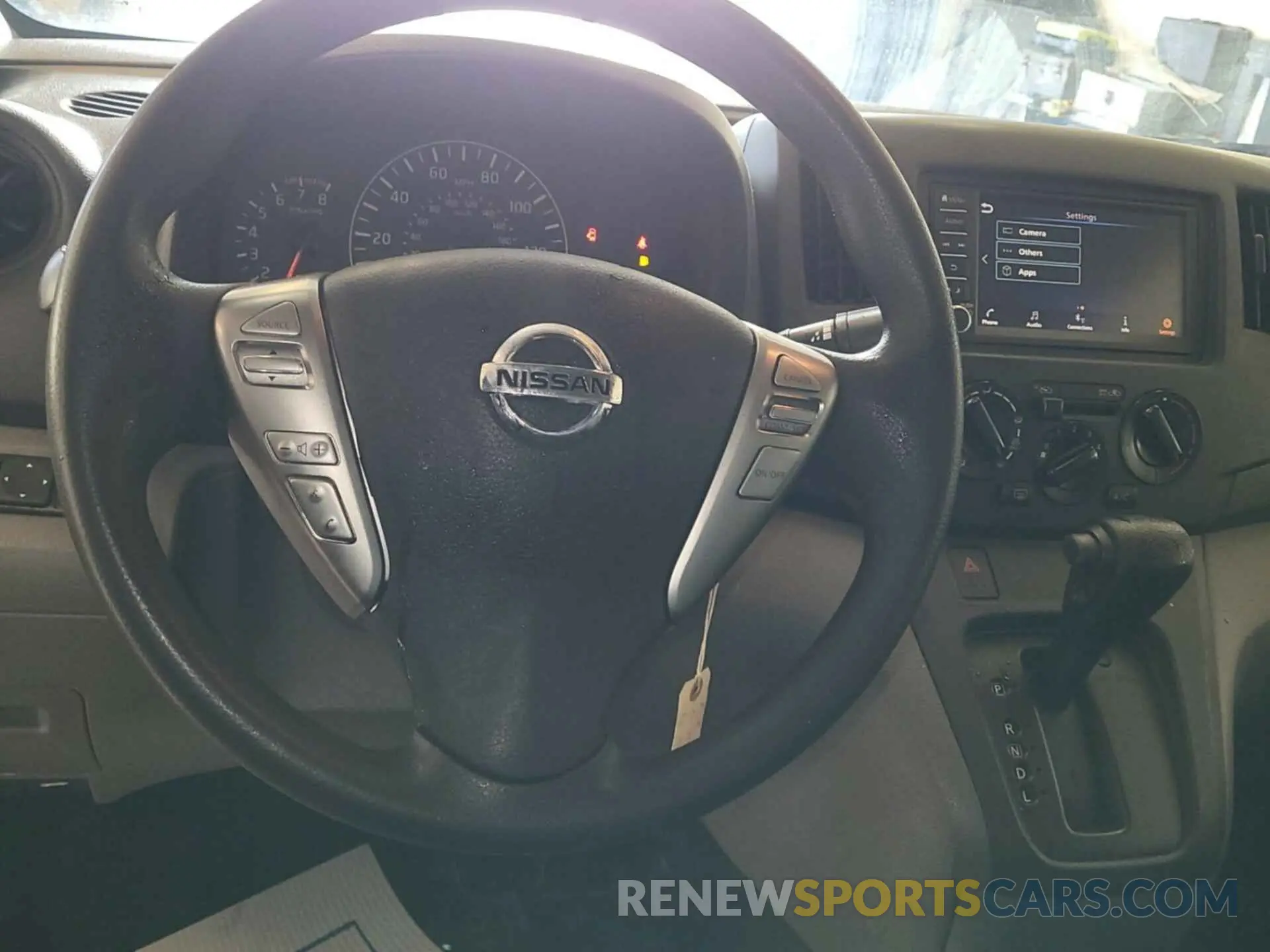 4 fotografías del automóvil dañado 3N6CM0KN2LK704415 NISSAN NV200 2020