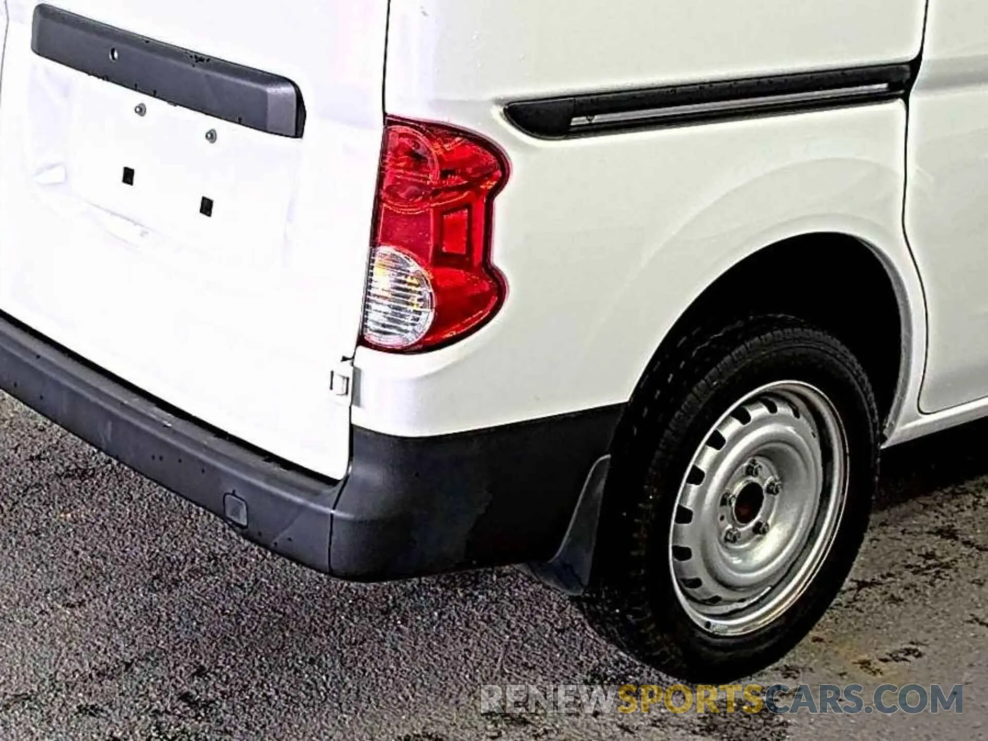 31 fotografías del automóvil dañado 3N6CM0KNXMK702168 NISSAN NV200 2021