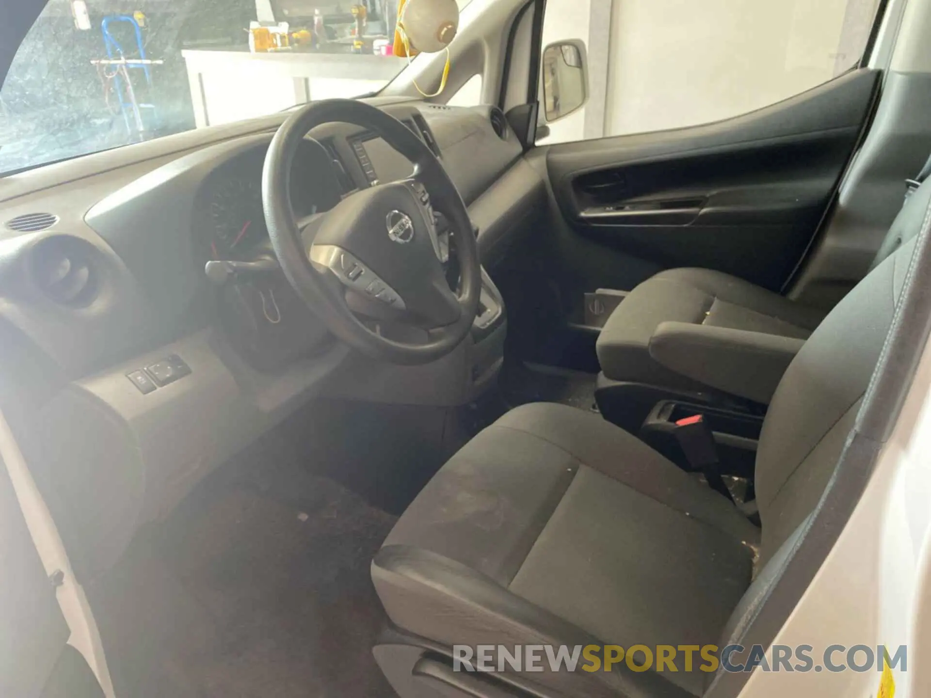 19 fotografías del automóvil dañado 3N6CM0KN0LK704364 NISSAN NV200  CARGO 2020