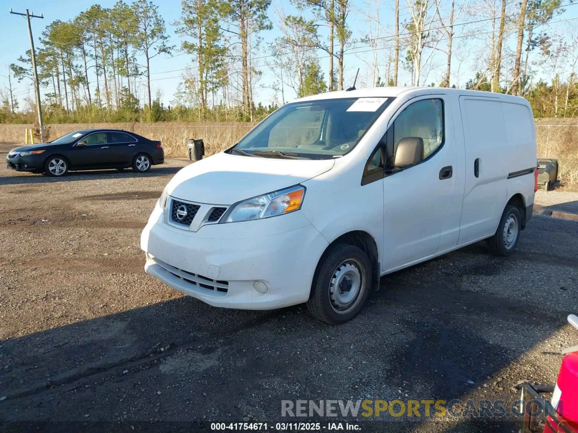 2 fotografías del automóvil dañado 3N6CM0KN3LK707758 NISSAN NV200  CARGO 2020