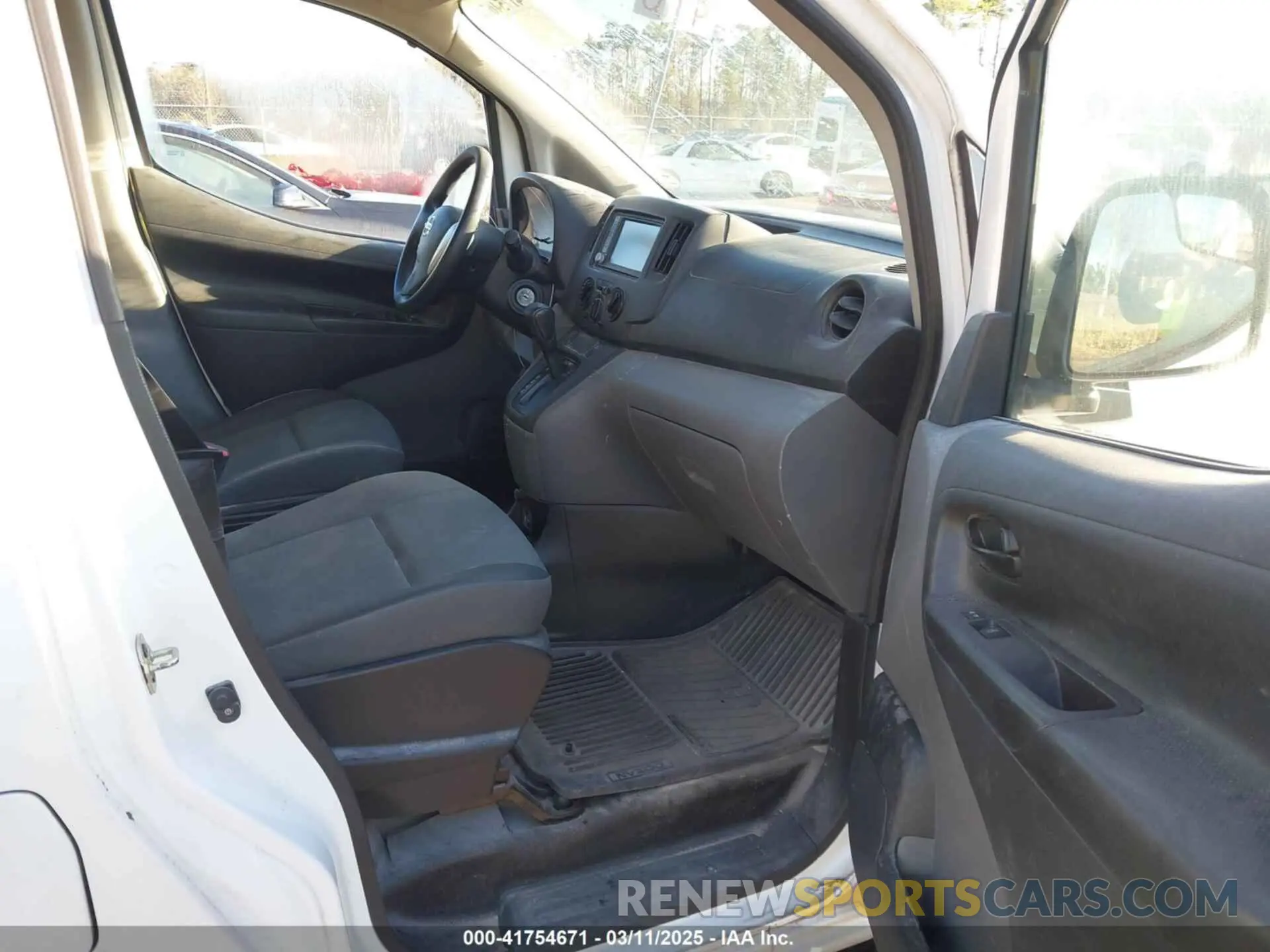 5 fotografías del automóvil dañado 3N6CM0KN3LK707758 NISSAN NV200  CARGO 2020