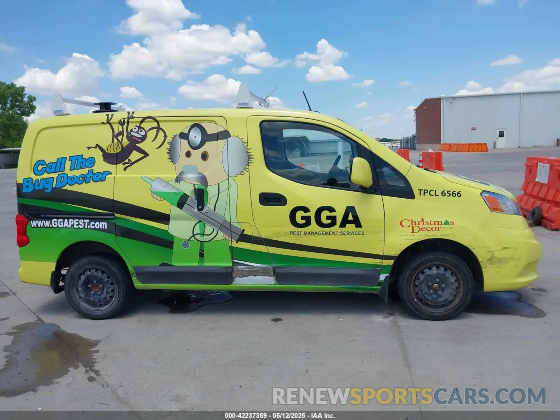 13 fotografías del automóvil dañado 3N6CM0KN4LK709597 NISSAN NV200  CARGO 2020