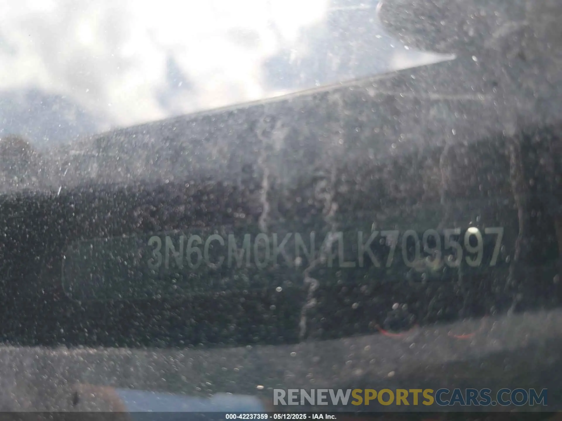 17 fotografías del automóvil dañado 3N6CM0KN4LK709597 NISSAN NV200  CARGO 2020