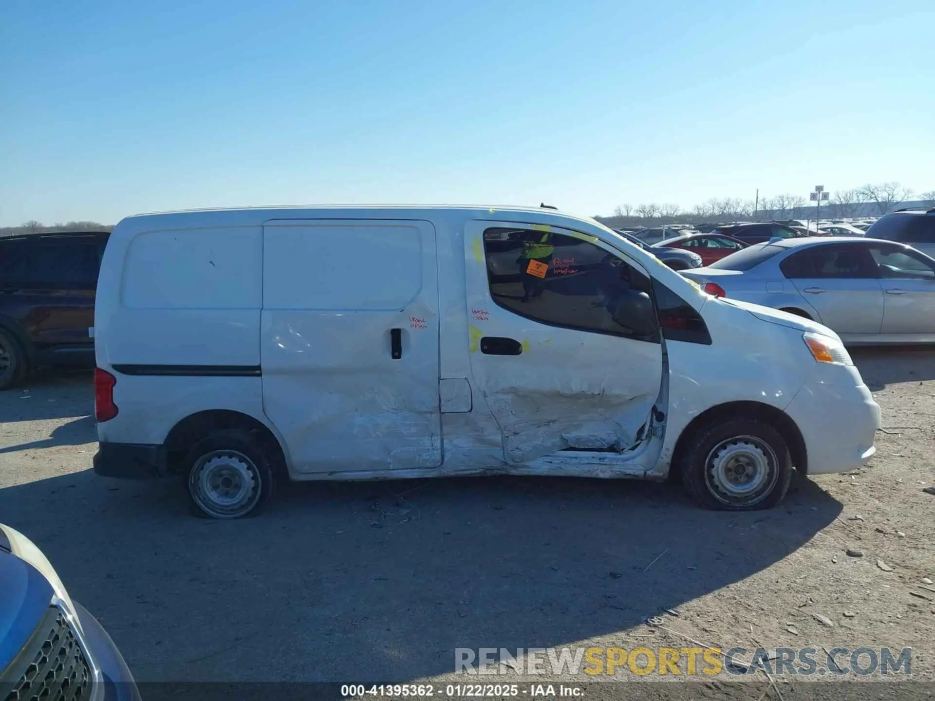 14 fotografías del automóvil dañado 3N6CM0KN6LK701131 NISSAN NV200  CARGO 2020