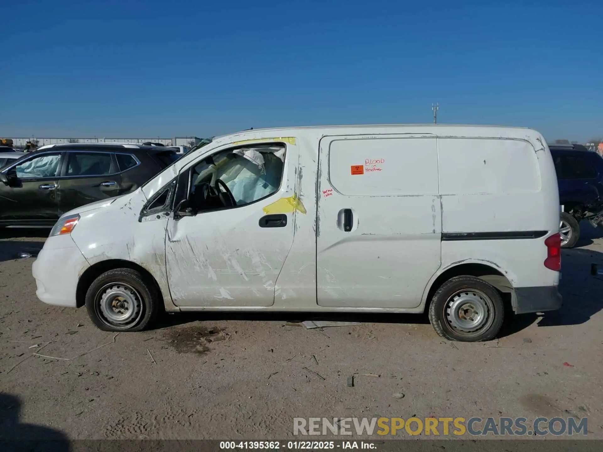 15 fotografías del automóvil dañado 3N6CM0KN6LK701131 NISSAN NV200  CARGO 2020