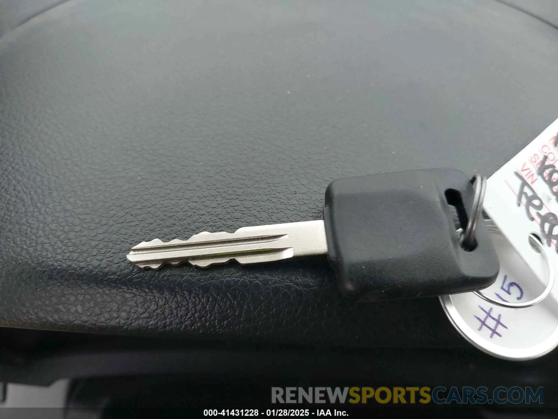 11 fotografías del automóvil dañado 3N6CM0KN8LK703561 NISSAN NV200  CARGO 2020