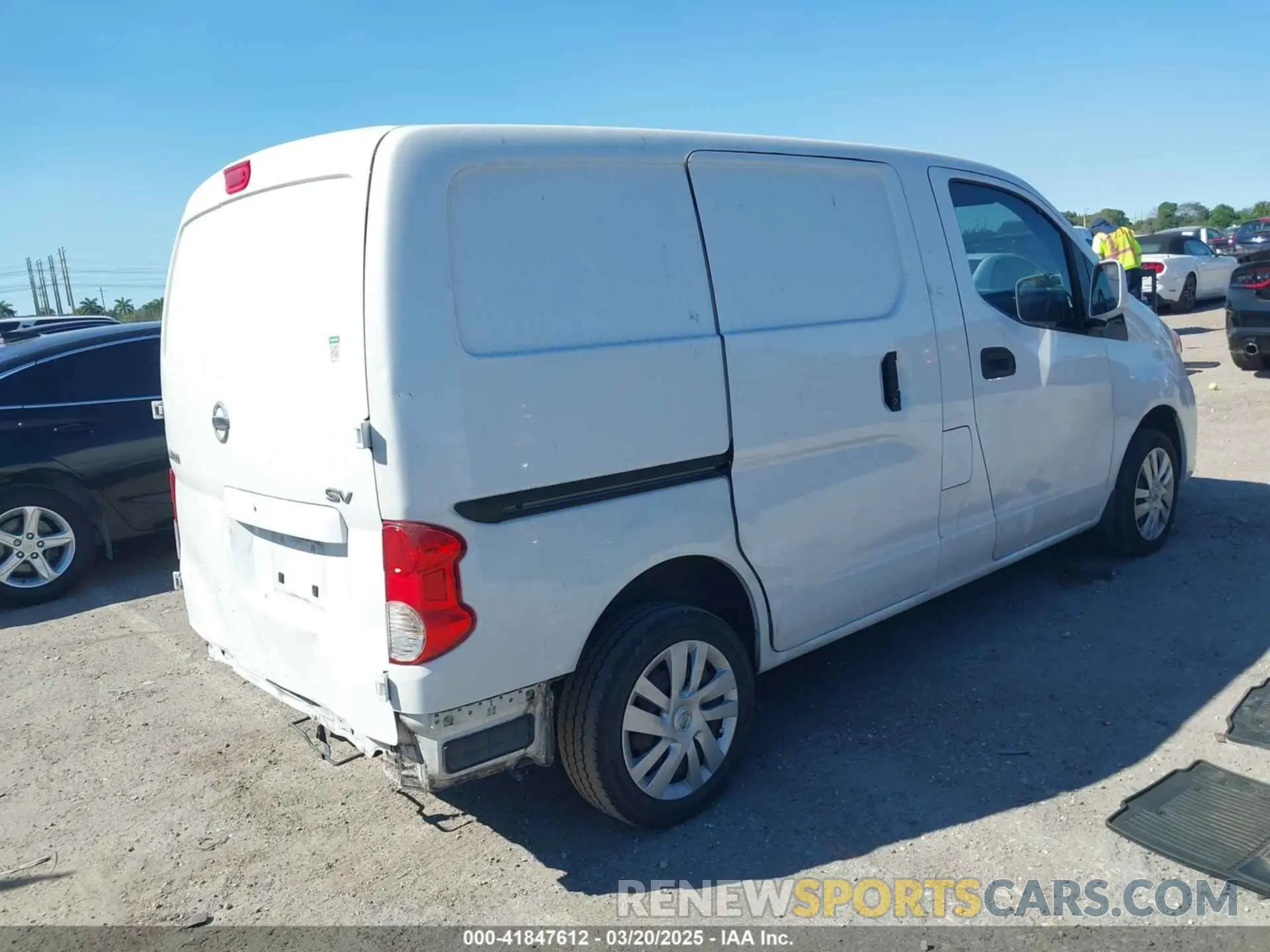 4 fotografías del automóvil dañado 3N6CM0KN9LK71O972 NISSAN NV200  CARGO 2020