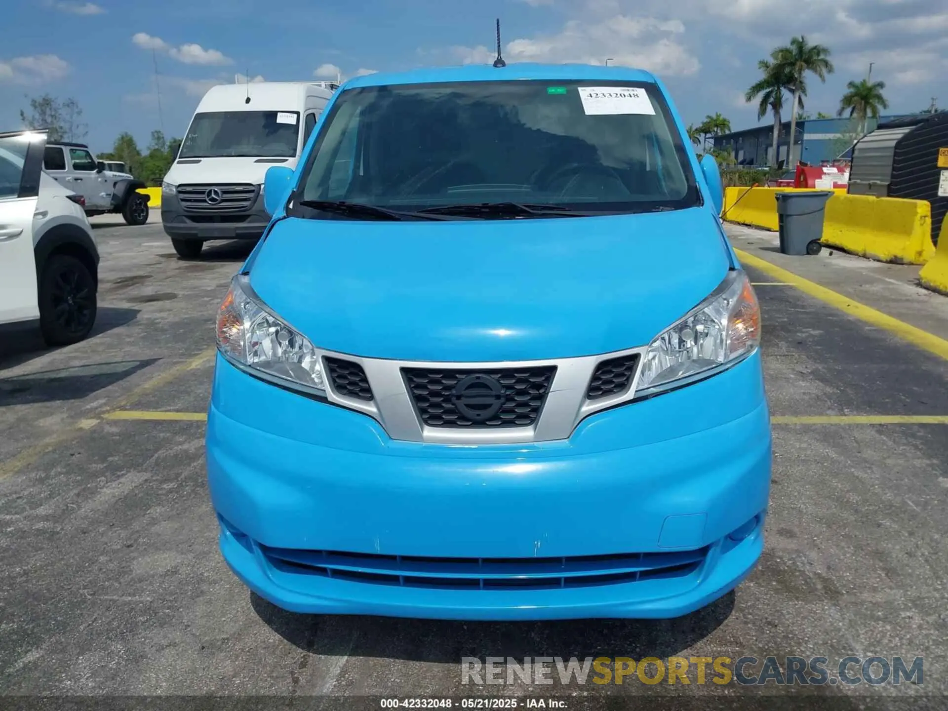 12 fotografías del automóvil dañado 3N6CM0KN0MK693609 NISSAN NV200  CARGO 2021