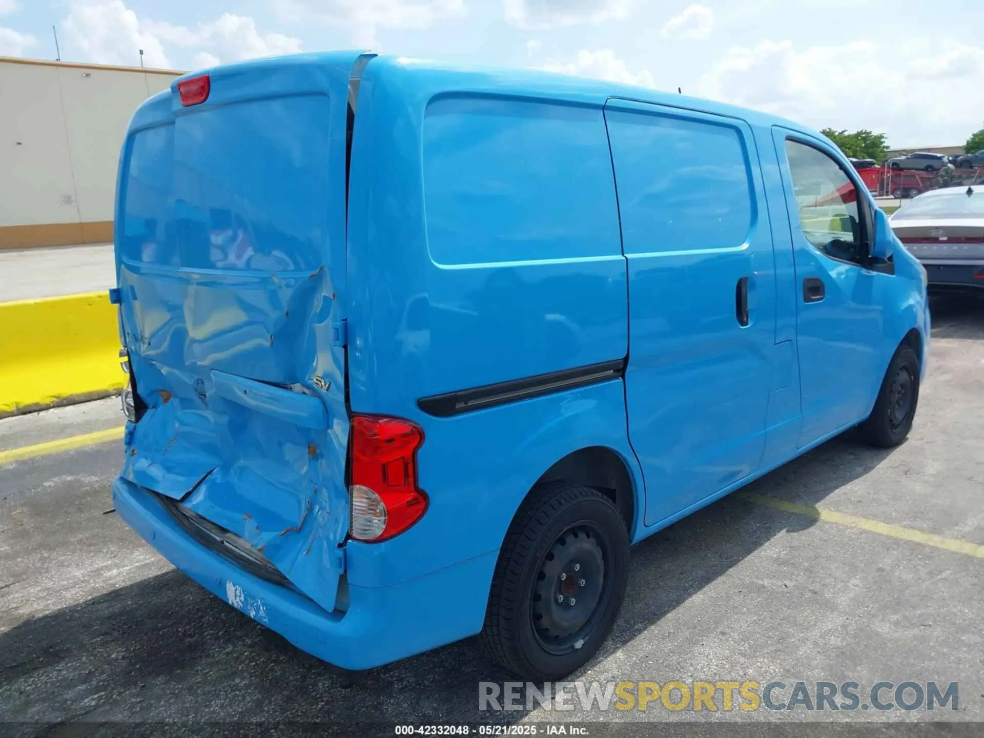 4 fotografías del automóvil dañado 3N6CM0KN0MK693609 NISSAN NV200  CARGO 2021