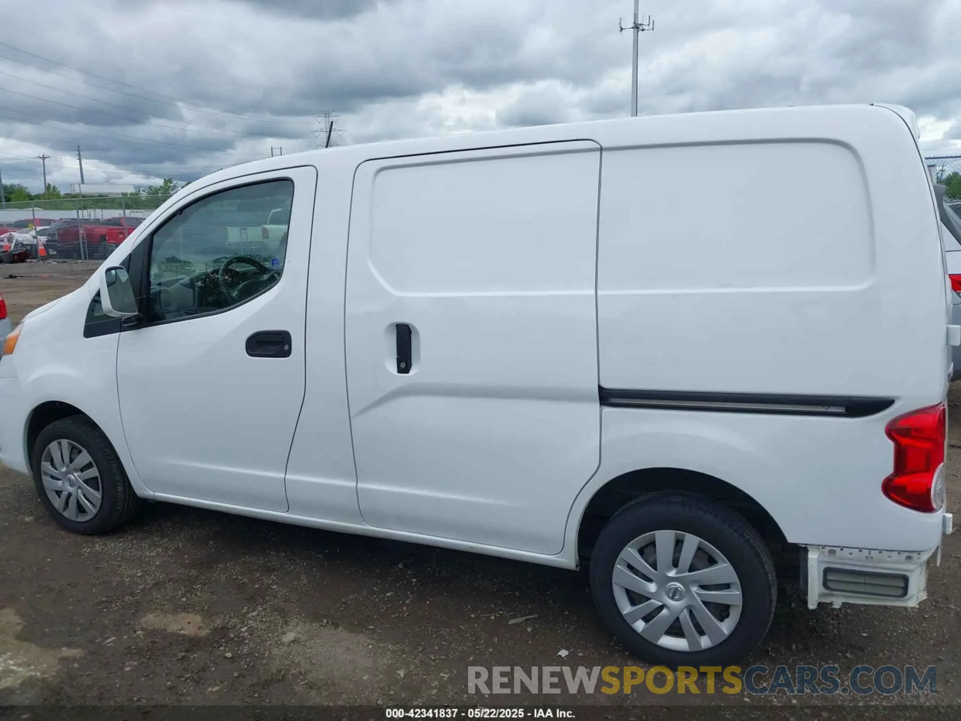 15 fotografías del automóvil dañado 3N6CM0KN3MK695547 NISSAN NV200  CARGO 2021