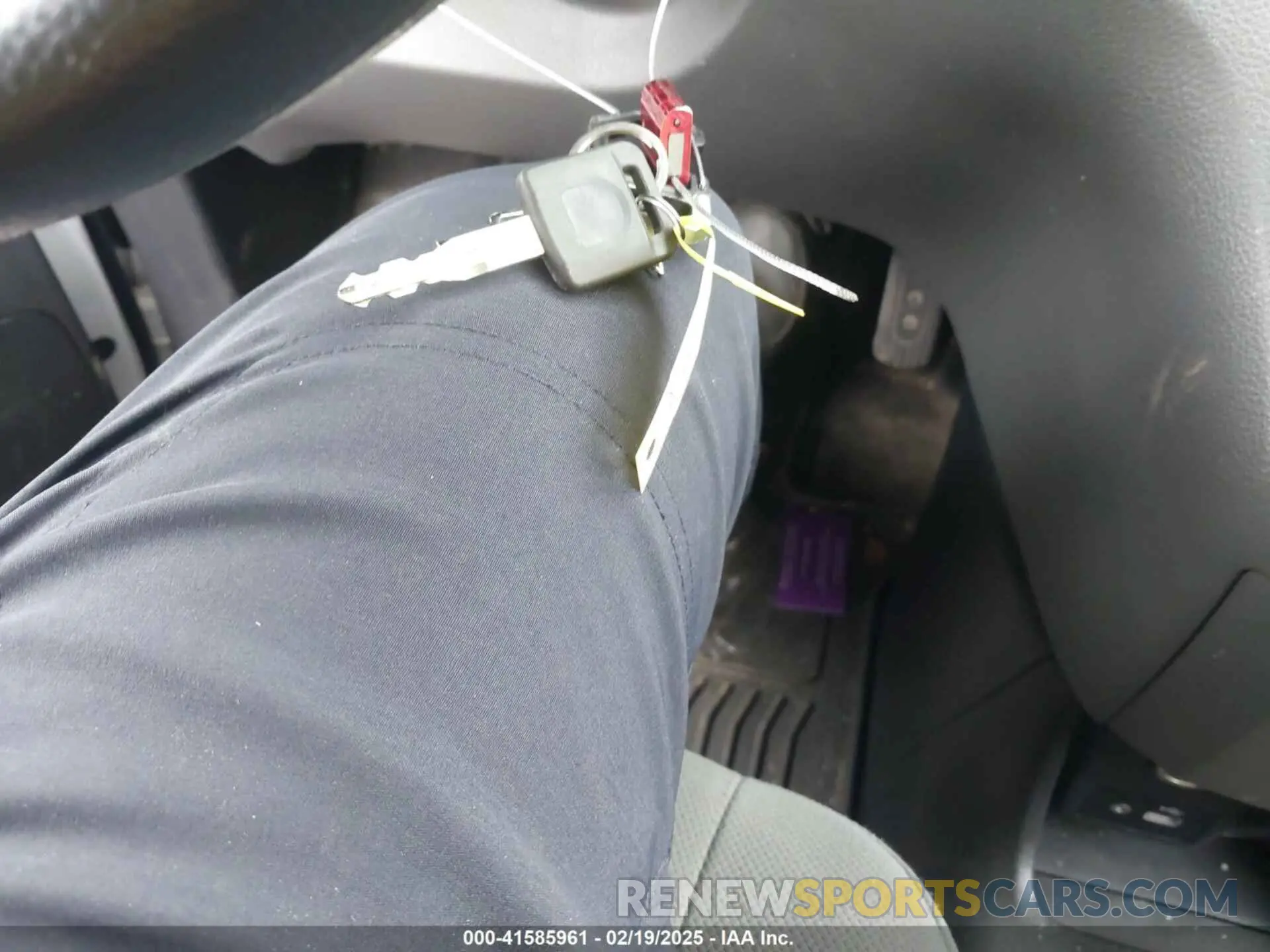 11 fotografías del automóvil dañado 3N6CM0KN6MK692142 NISSAN NV200  CARGO 2021