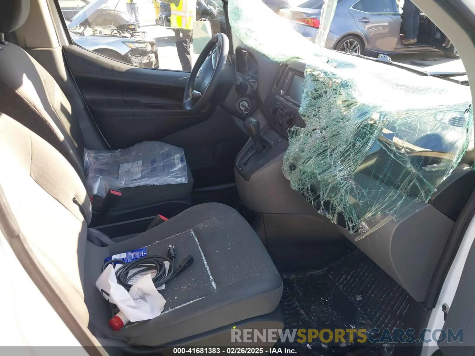 5 fotografías del automóvil dañado 3N6CM0KN8MK690151 NISSAN NV200  CARGO 2021