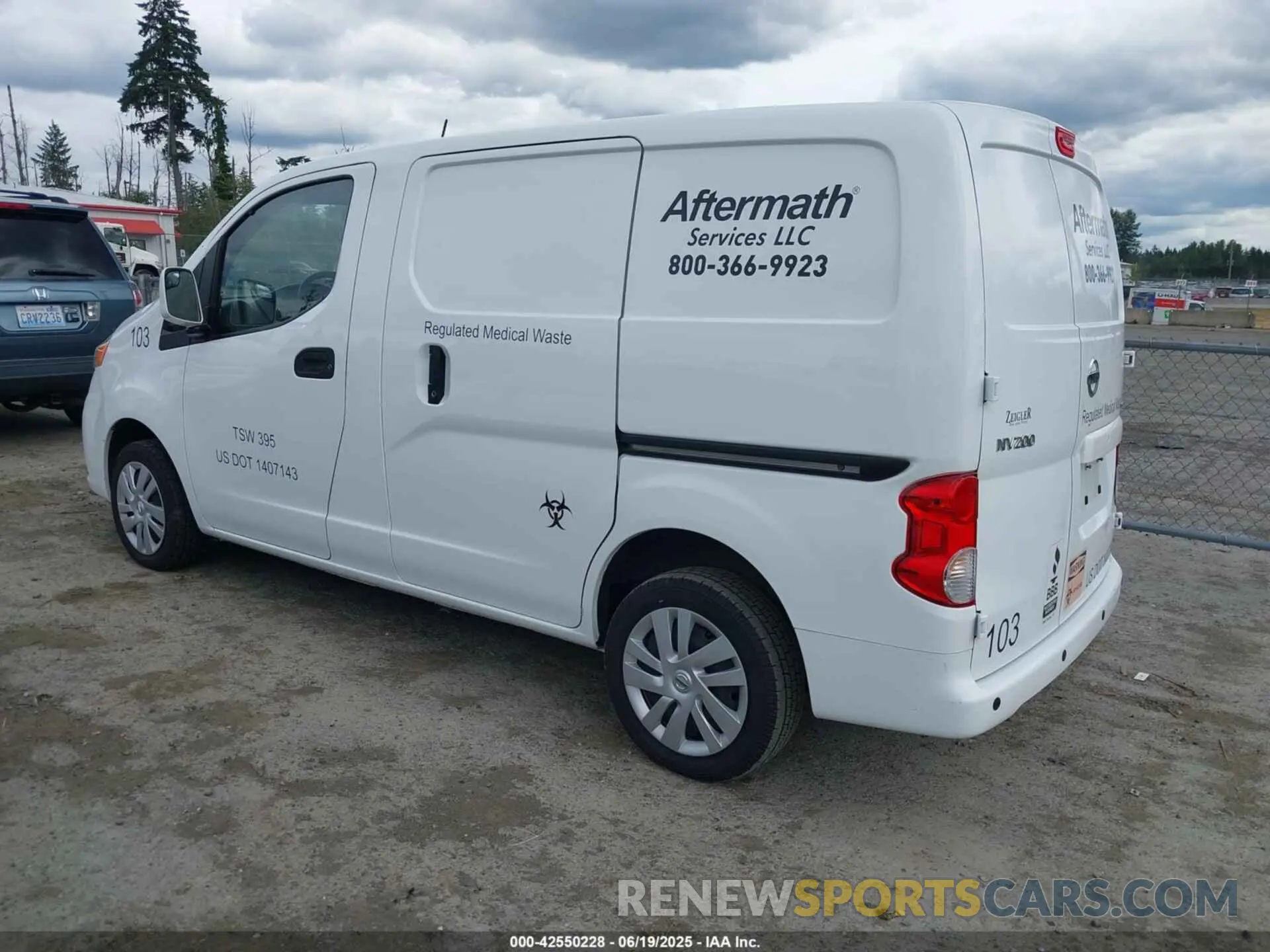 3 fotografías del automóvil dañado 3N6CM0KN8MK691459 NISSAN NV200  CARGO 2021