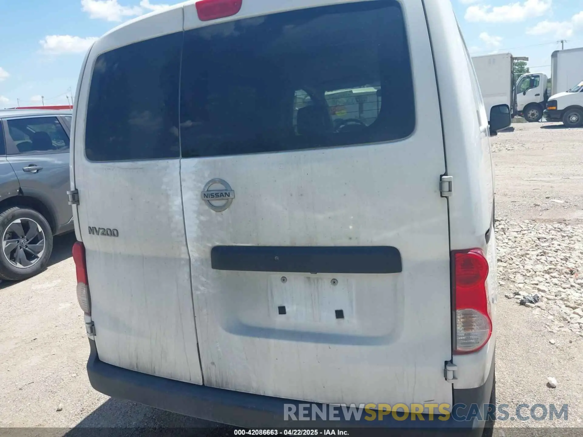 16 fotografías del automóvil dañado 3N6CM0KN9MK701951 NISSAN NV200  CARGO 2021