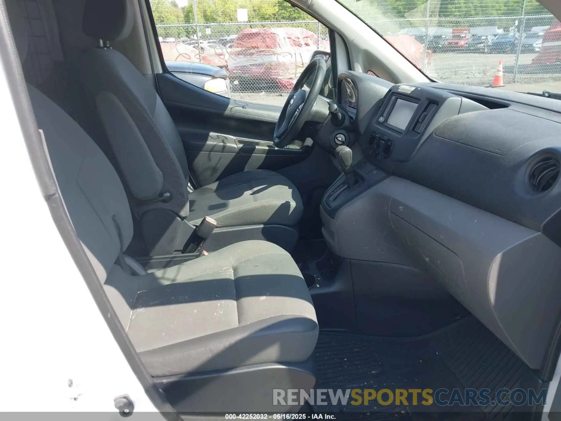 5 fotografías del automóvil dañado 3N6CM0KN9MK707264 NISSAN NV200  CARGO 2021