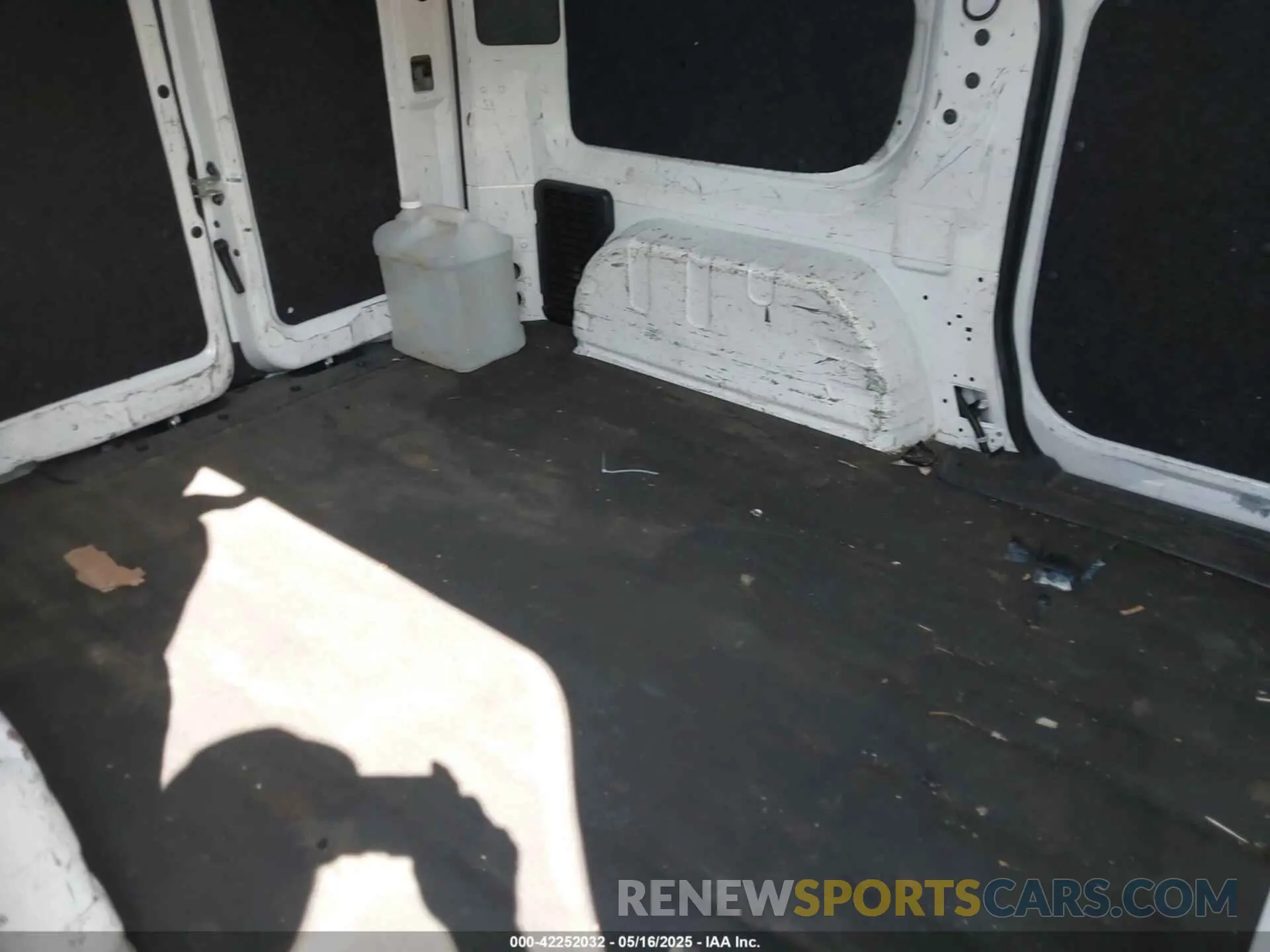 8 fotografías del automóvil dañado 3N6CM0KN9MK707264 NISSAN NV200  CARGO 2021