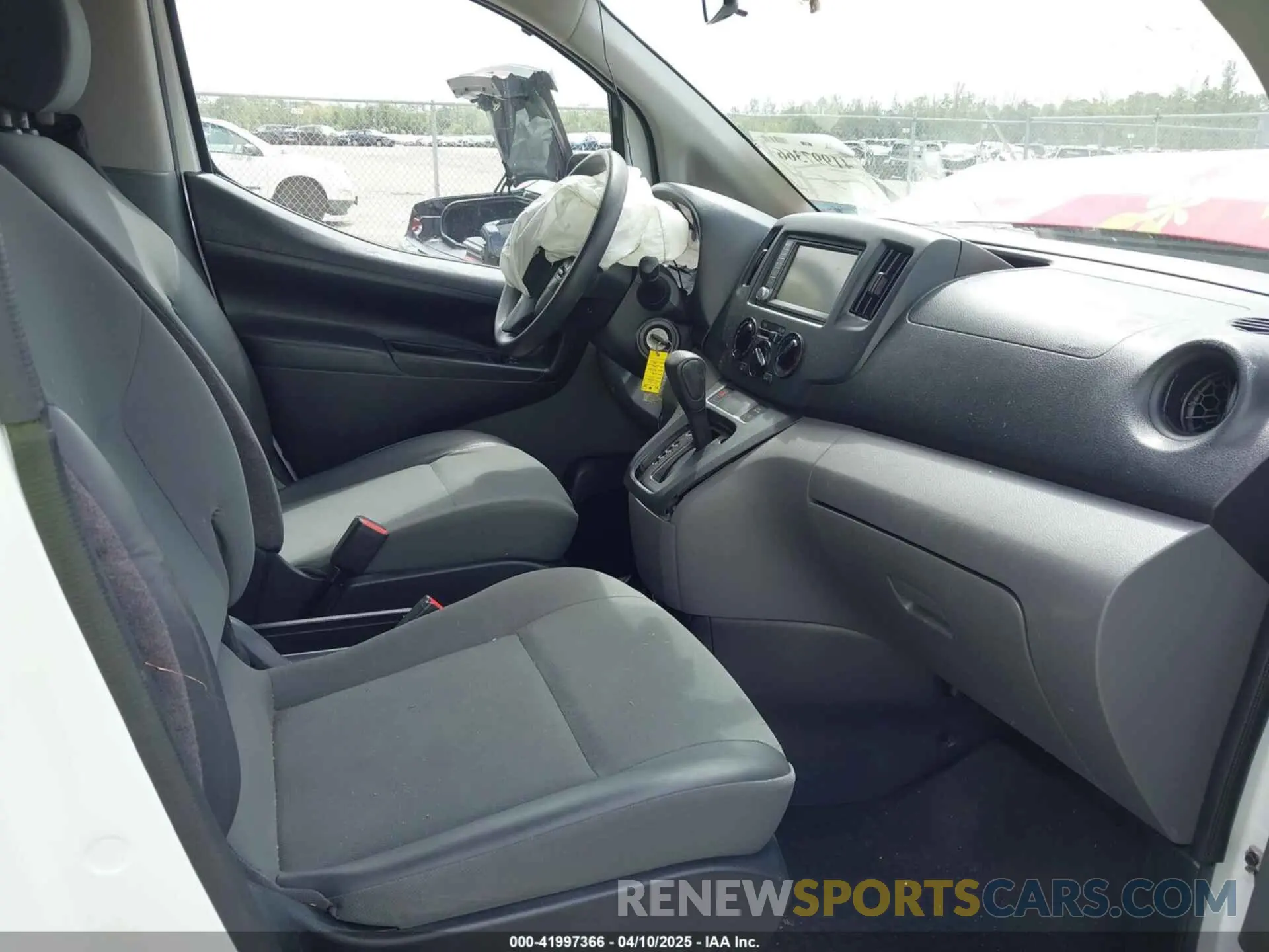5 fotografías del automóvil dañado 3N6CM0KNXMK701280 NISSAN NV200  CARGO 2021