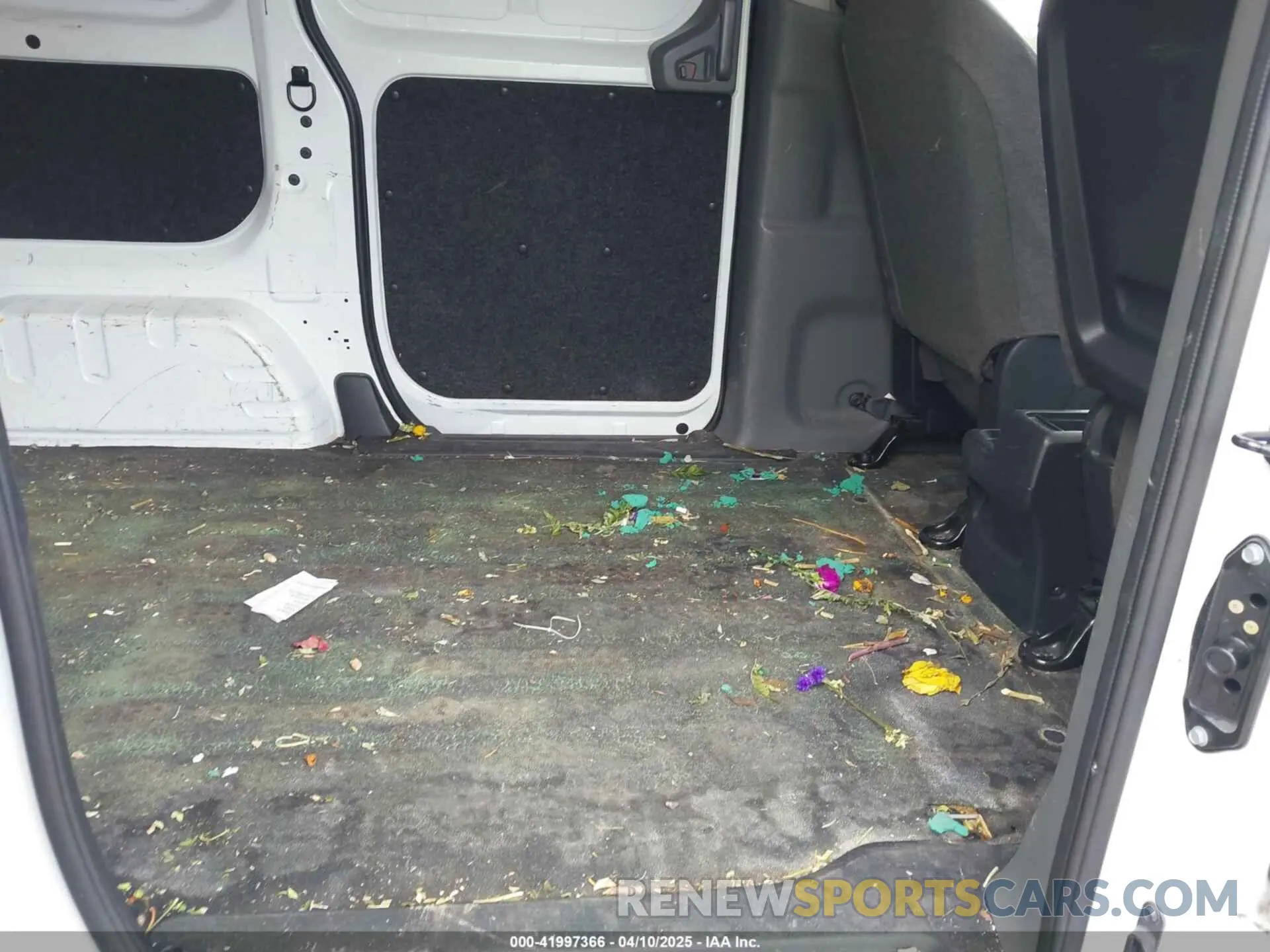 8 fotografías del automóvil dañado 3N6CM0KNXMK701280 NISSAN NV200  CARGO 2021