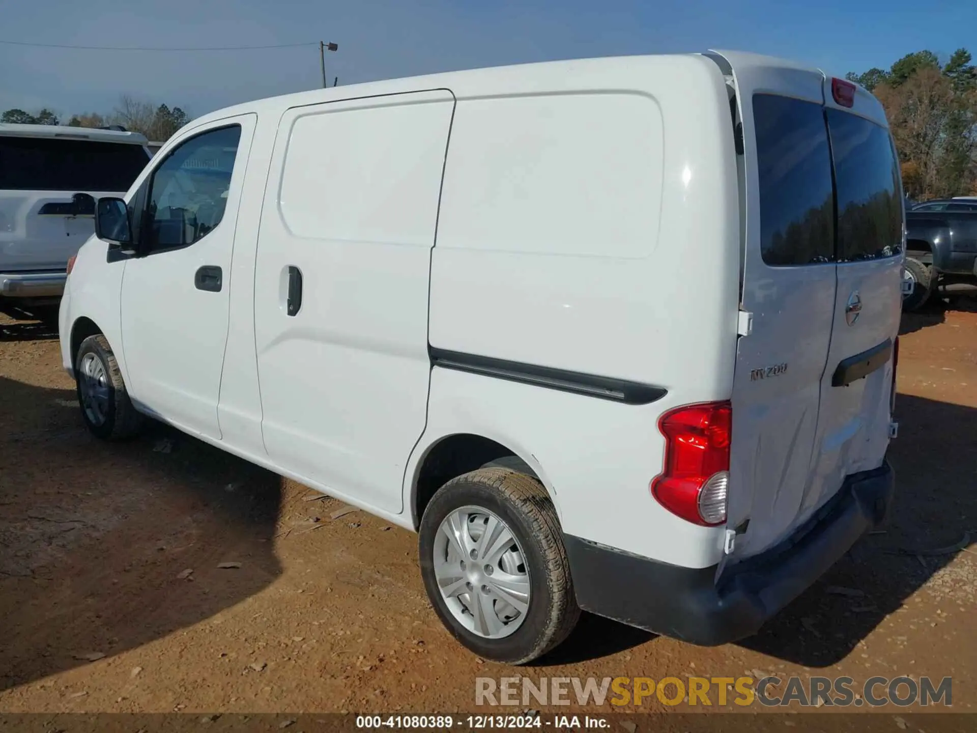 3 fotografías del automóvil dañado 3N6CM0KN4LK701001 NISSAN NV200 COMPACT CARGO 2020