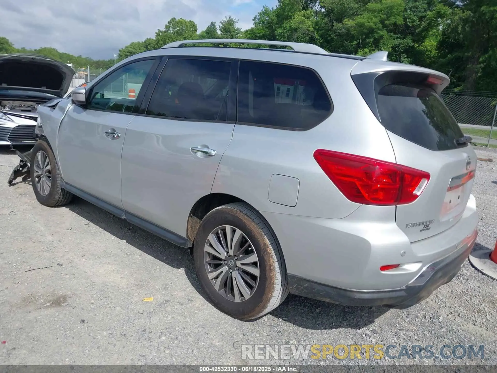 3 fotografías del automóvil dañado 5N1DR2MM0KC599382 NISSAN PATHFINDER 2019