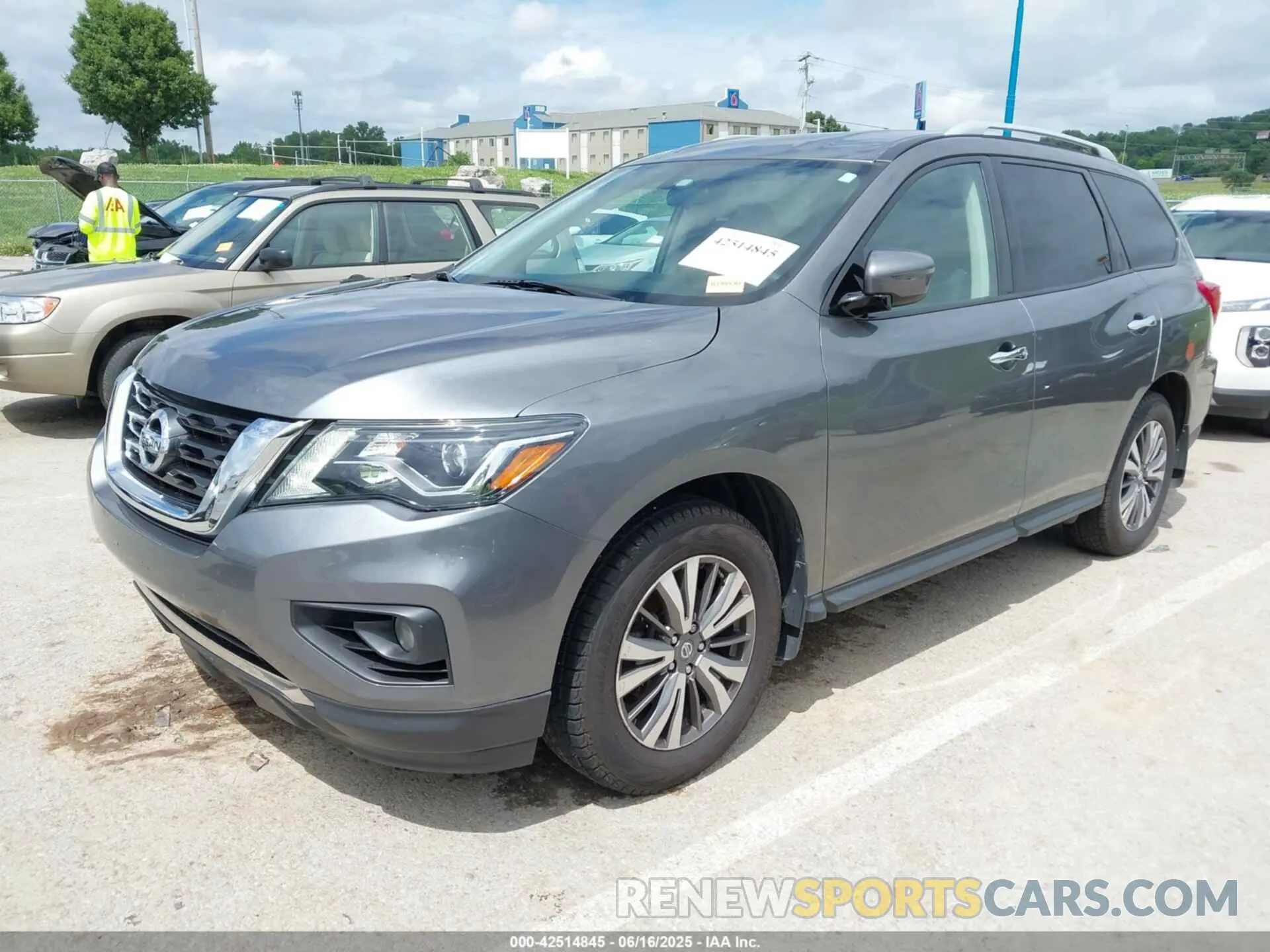 2 fotografías del automóvil dañado 5N1DR2MM3KC585069 NISSAN PATHFINDER 2019