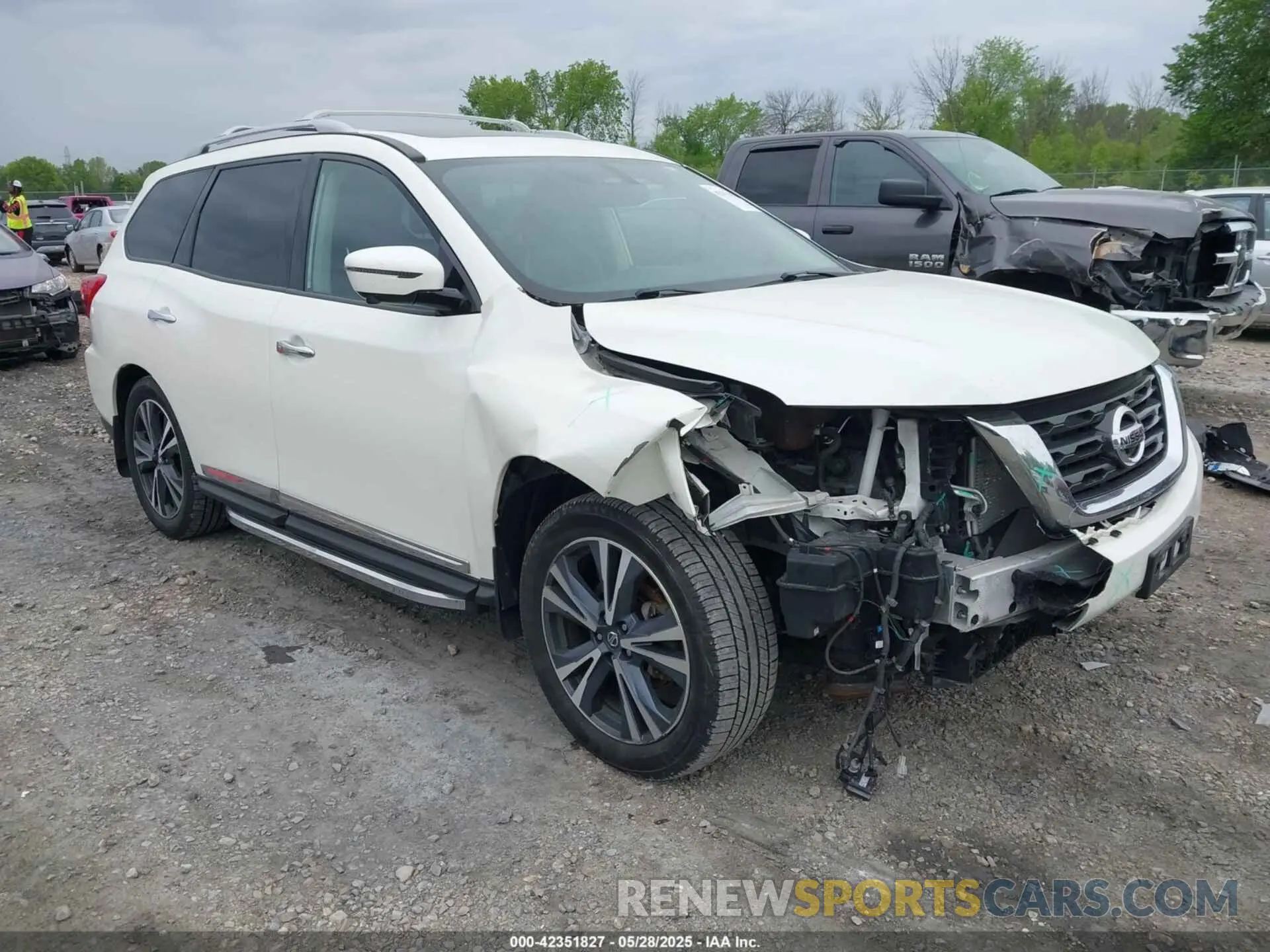 1 fotografías del automóvil dañado 5N1DR2MM5KC617570 NISSAN PATHFINDER 2019