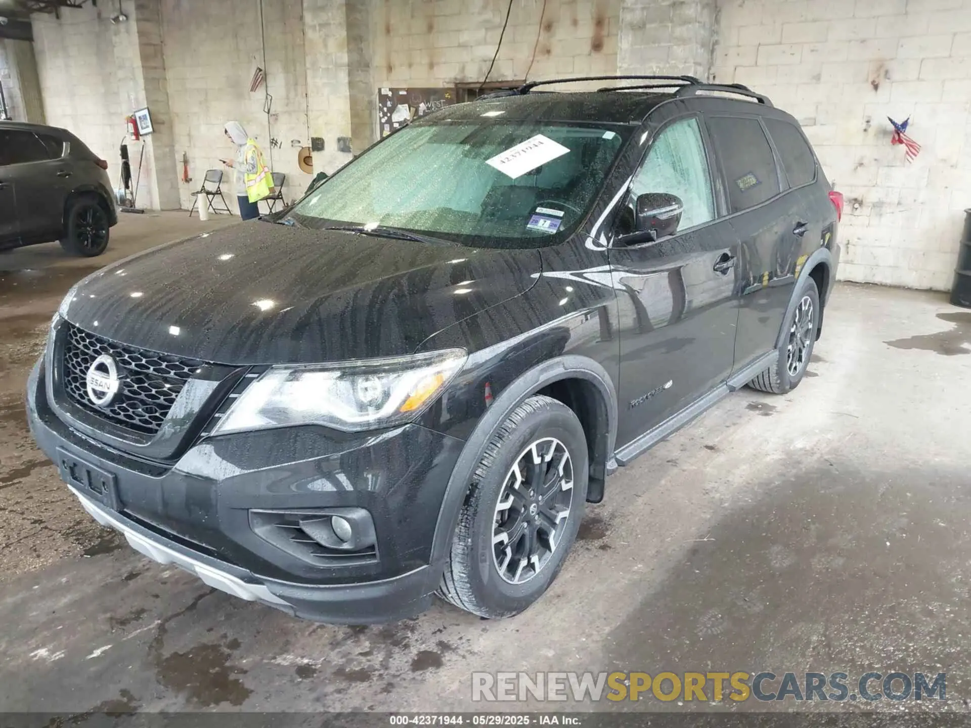 2 fotografías del automóvil dañado 5N1DR2MM8KC626313 NISSAN PATHFINDER 2019