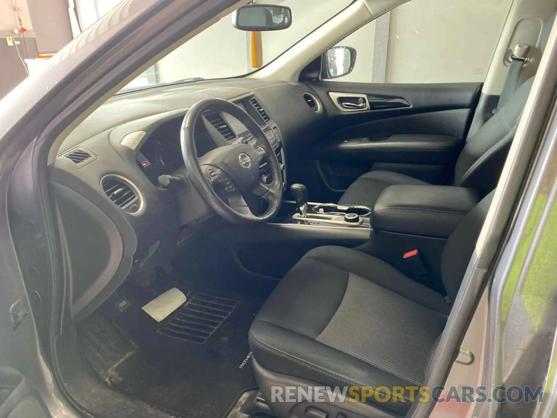 2 fotografías del automóvil dañado 5N1DR2MM9KC604319 NISSAN PATHFINDER 2019